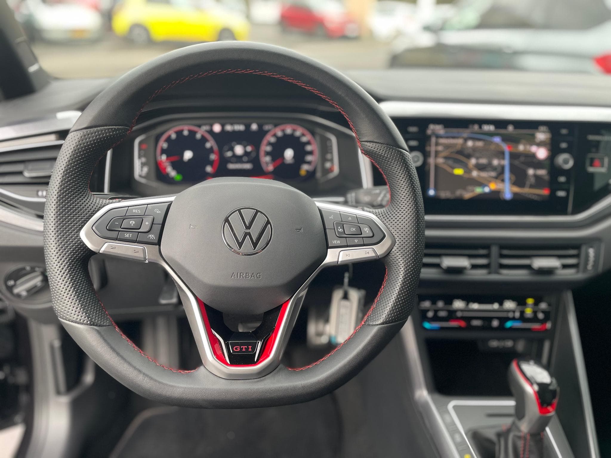 VW Polo 2.0 TSI DSG (2024) - Photo 8