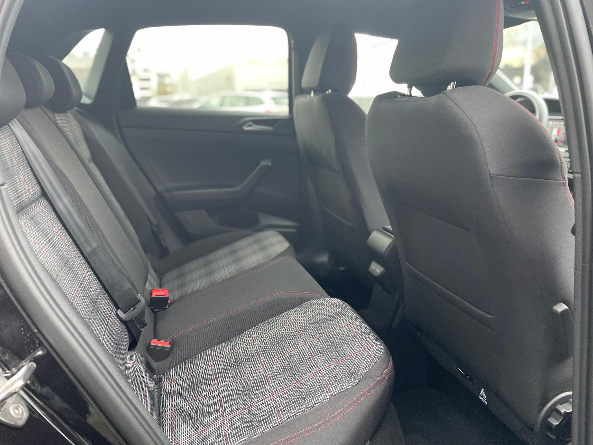 VW Polo 2.0 TSI DSG (2024) - Photo 5