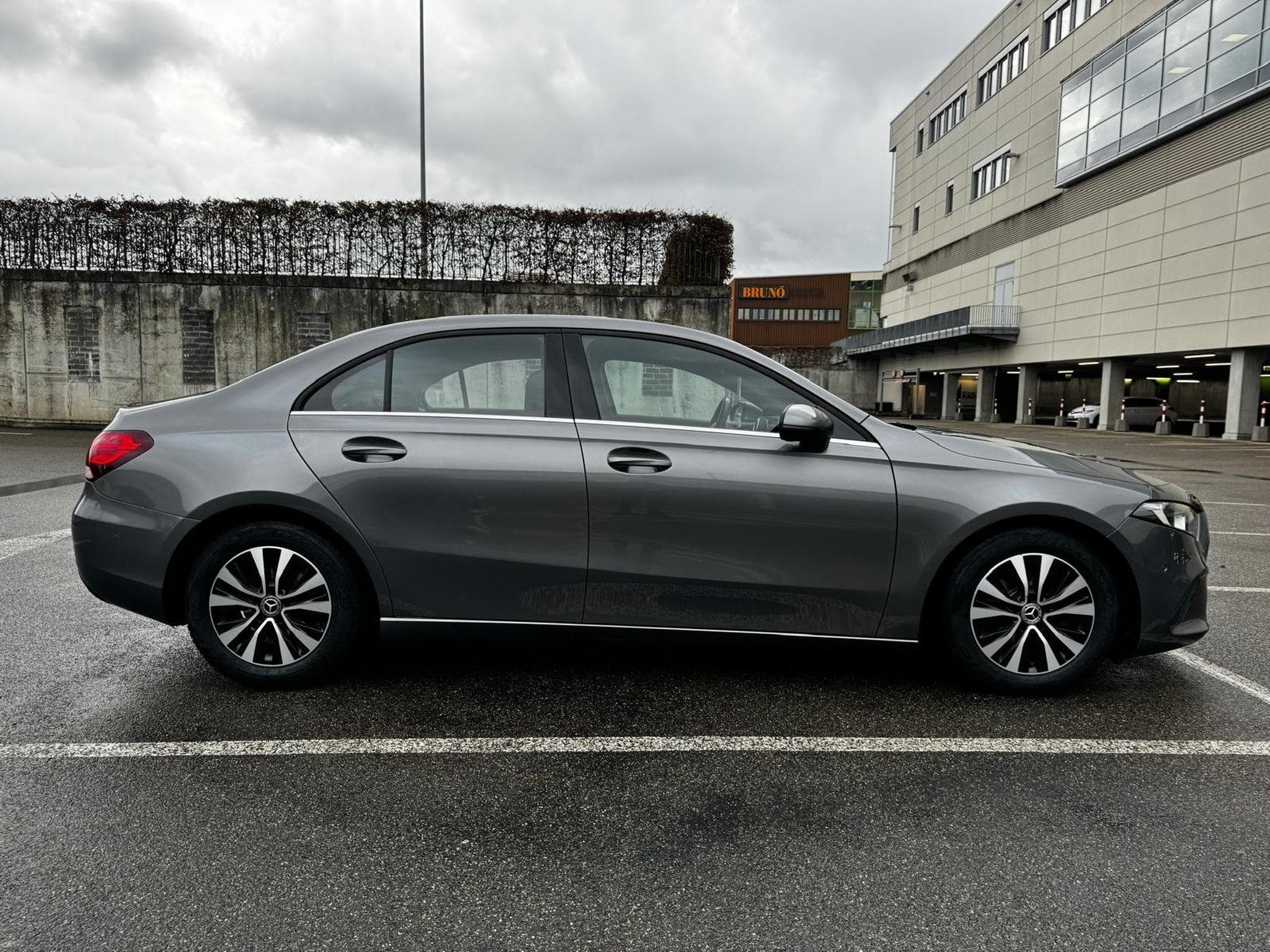Mercedes A 180 Business Solution 7G-TRONIC (2020) - Photo 5