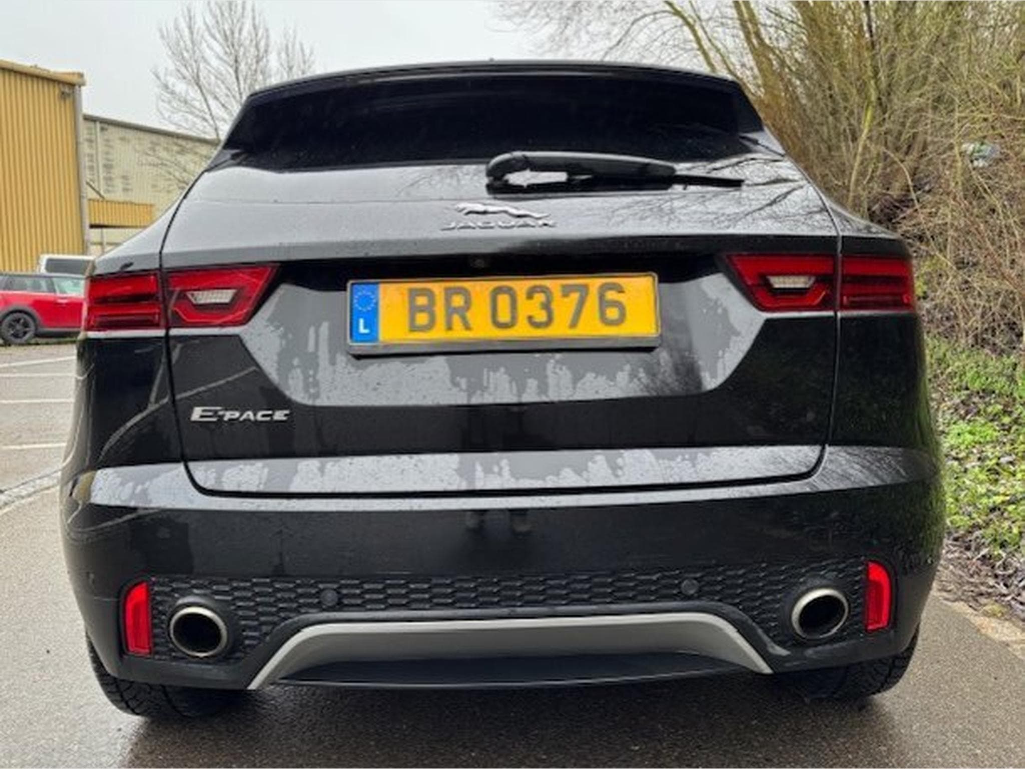 Jaguar E-Pace 250P R-Design (2018) - Photo 4