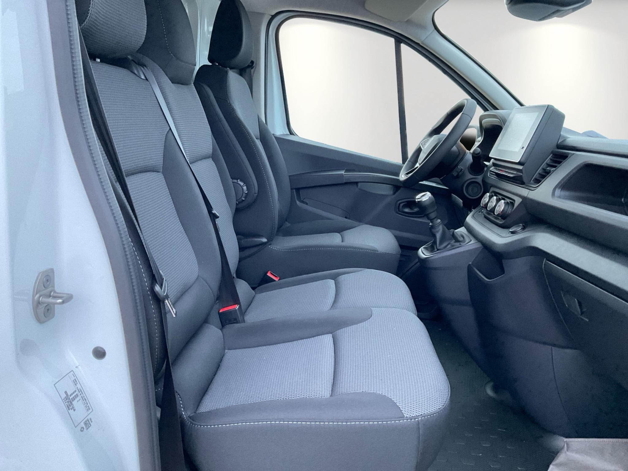 Renault Trafic Komfort L2H1 dCi 130 (2026) - Photo 15