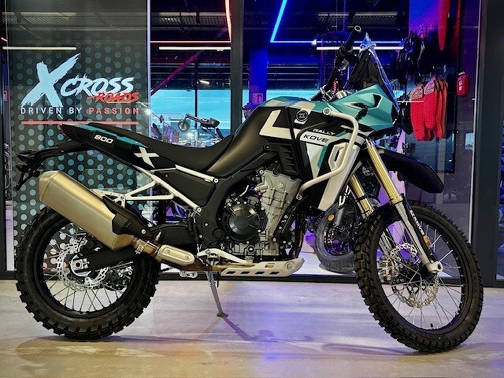 KOVE 800X RALLY RALLY (2026) - Photo 1