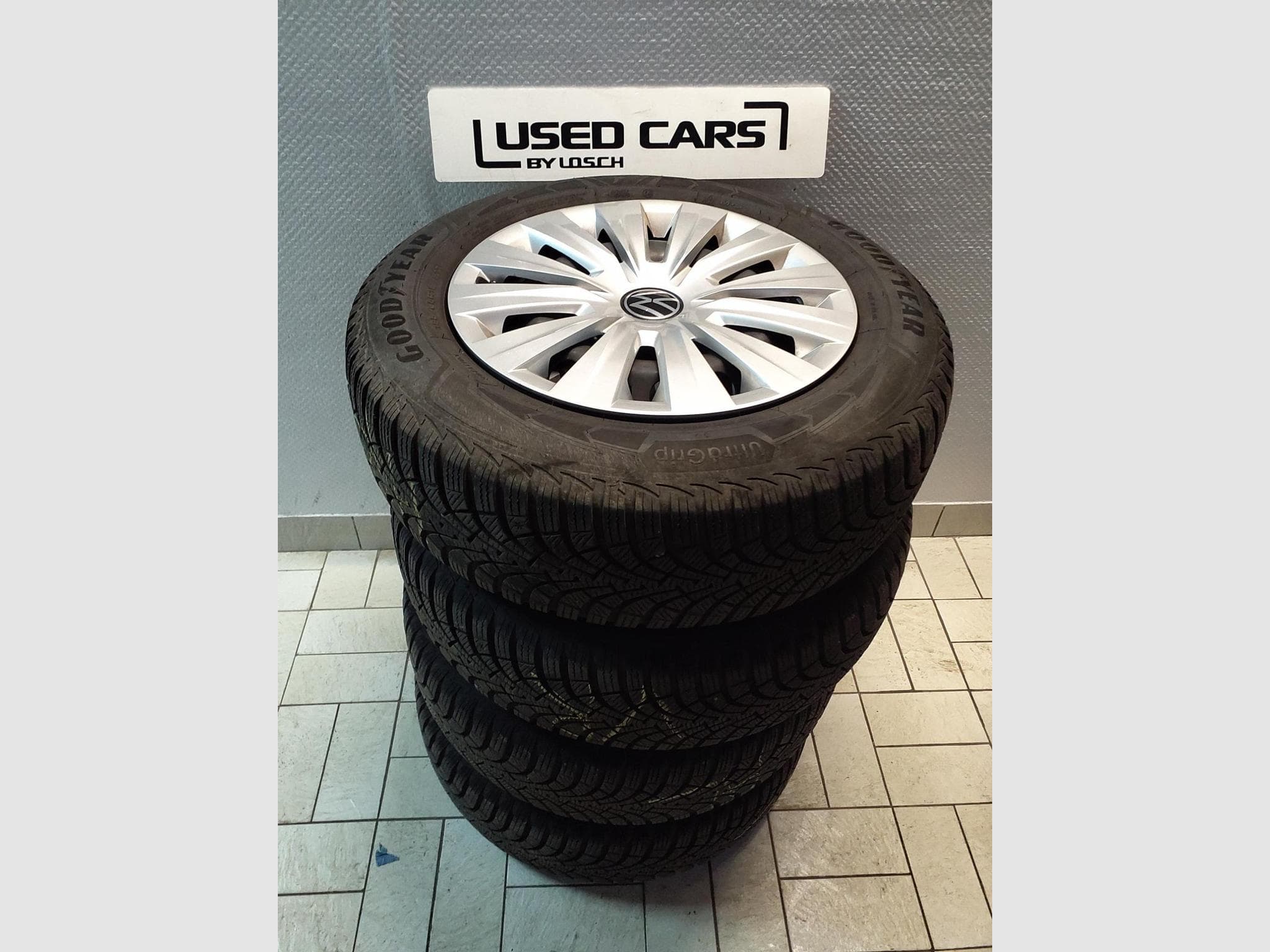 Jantes acier + Pneus – 15" - Photo 1