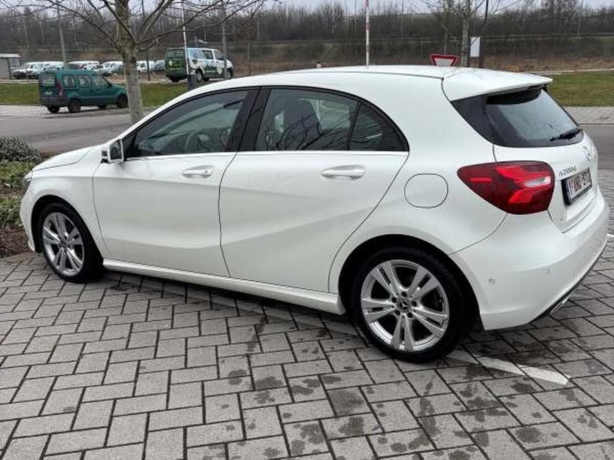 Mercedes Classe A 200 D - 7G DCT Inspiration edition (2017) - Photo 2