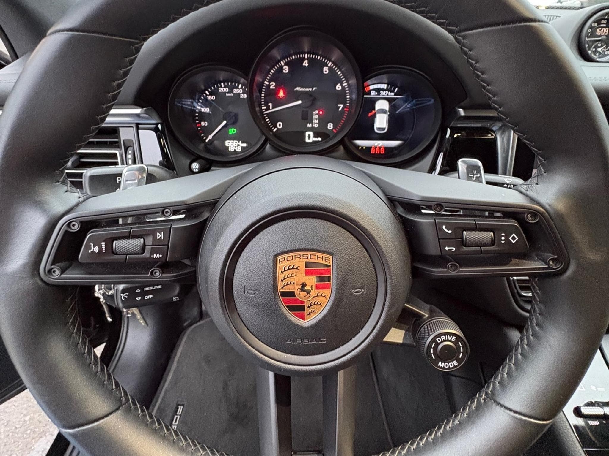 Porsche Macan Macan T essence 265cv PDK (2022) - Photo 2