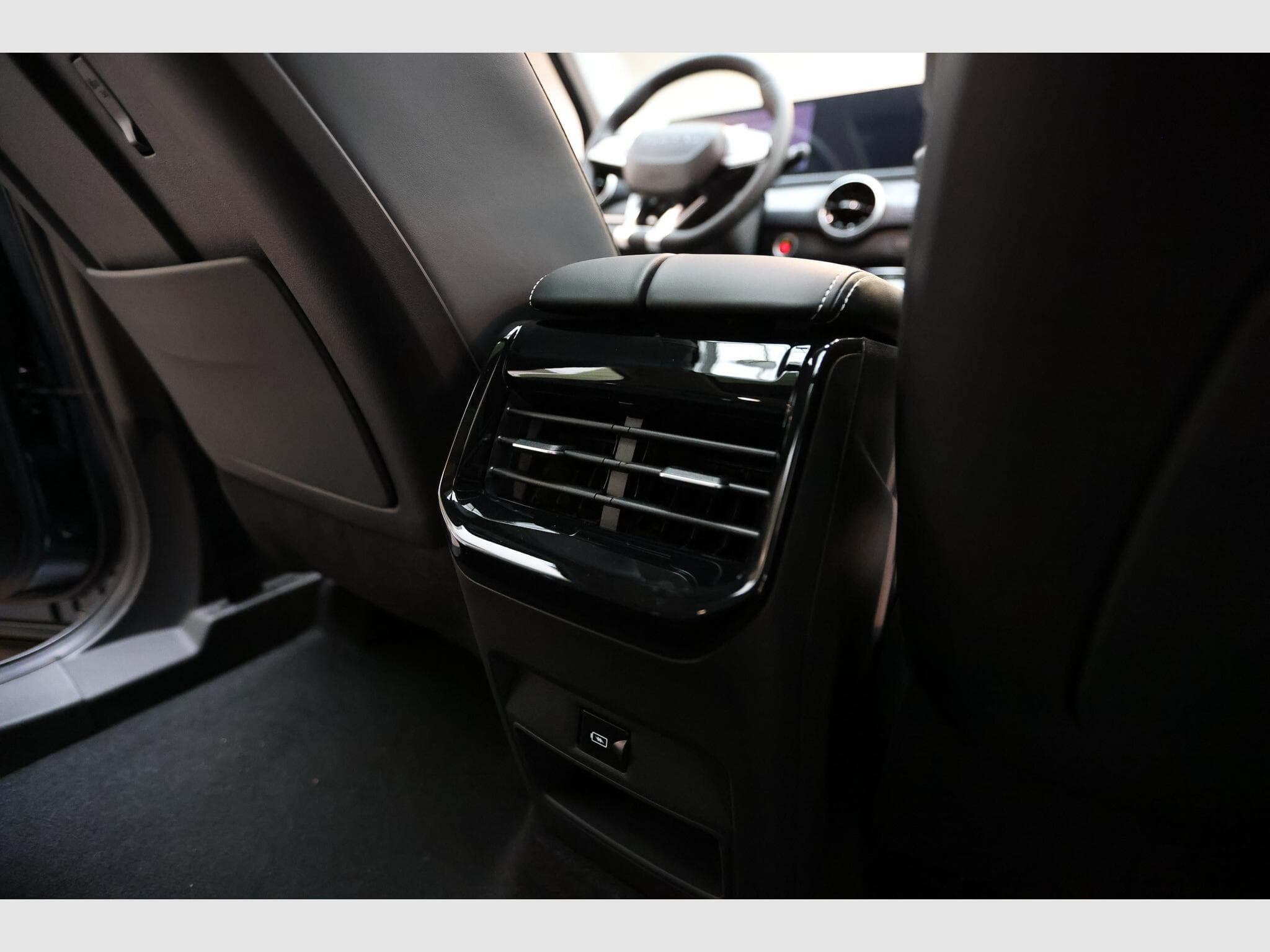 Forthing T5 EVO 1.5 TURBO AUTO FULL OPTIONS (2026) - Photo 18