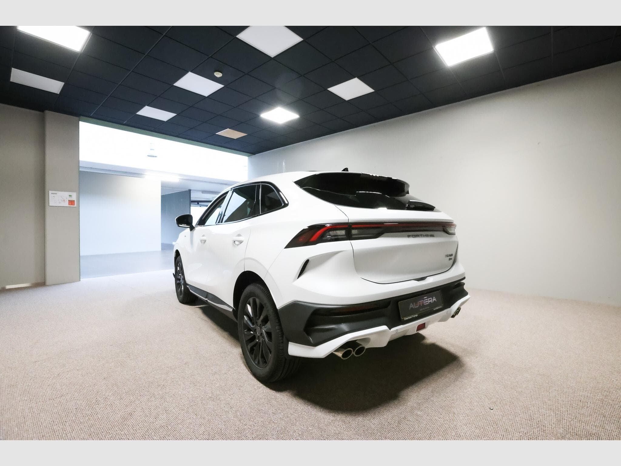 Forthing T5 EVO 1.5 HEV FULL HYBRID (2026) - Photo 4