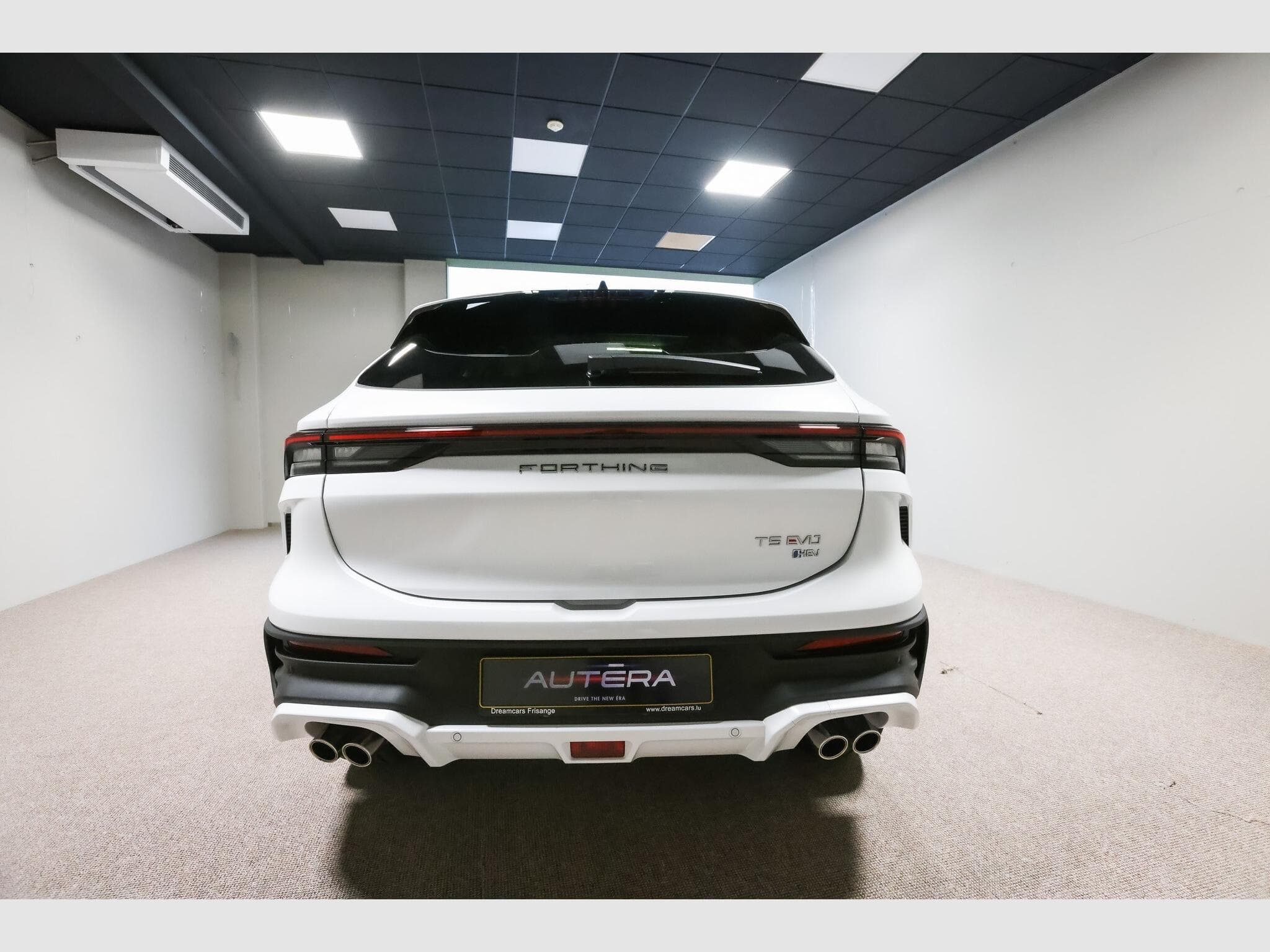 Forthing T5 EVO 1.5 HEV FULL HYBRID (2026) - Photo 5
