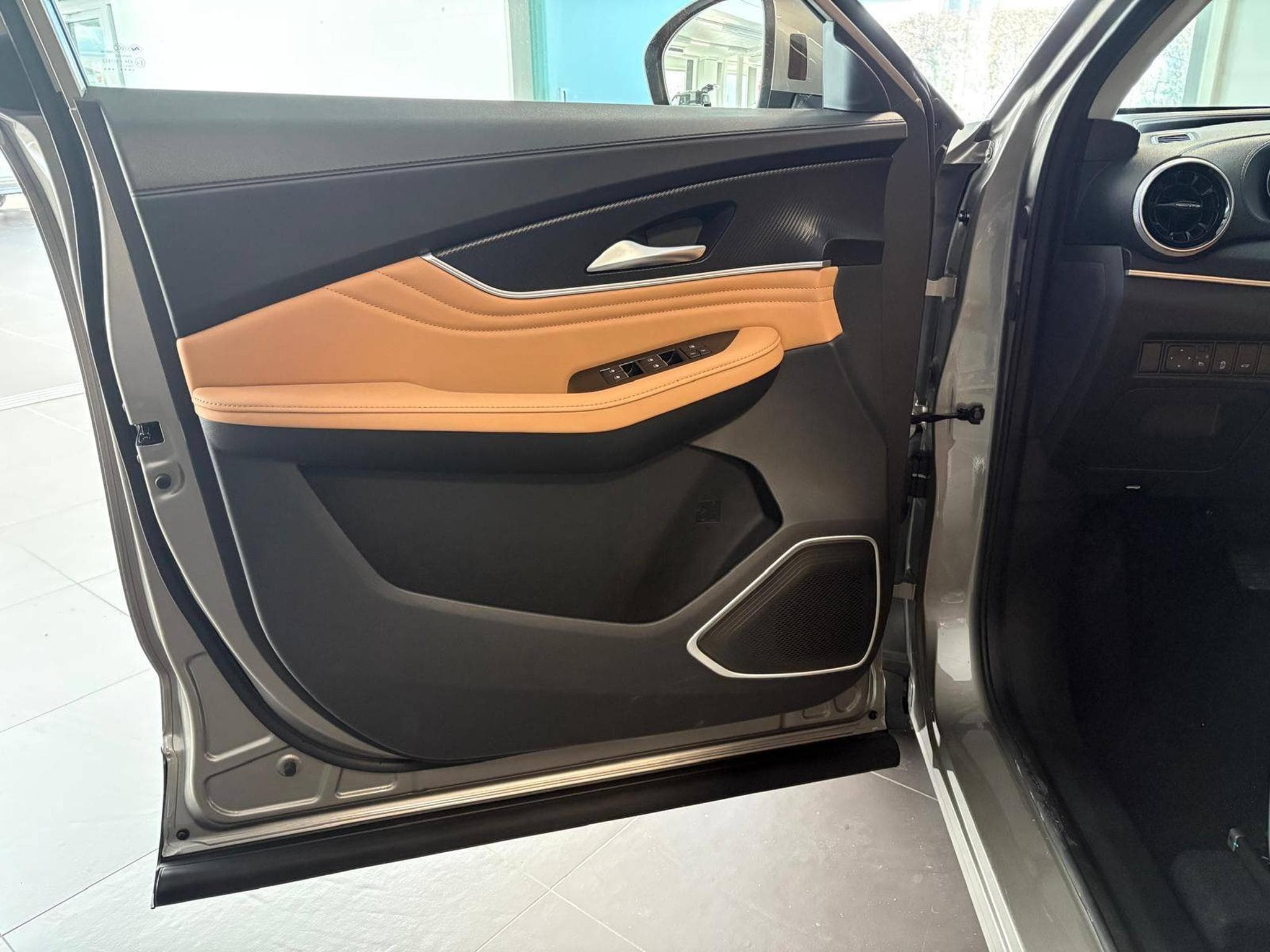 Forthing T5 EVO 1.5 TURBO AUTO FULL OPTIONS (2026) - Photo 13