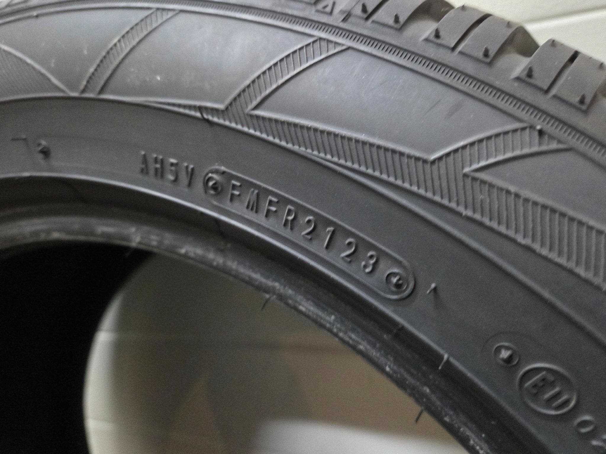 pneus – 18 - Photo 2