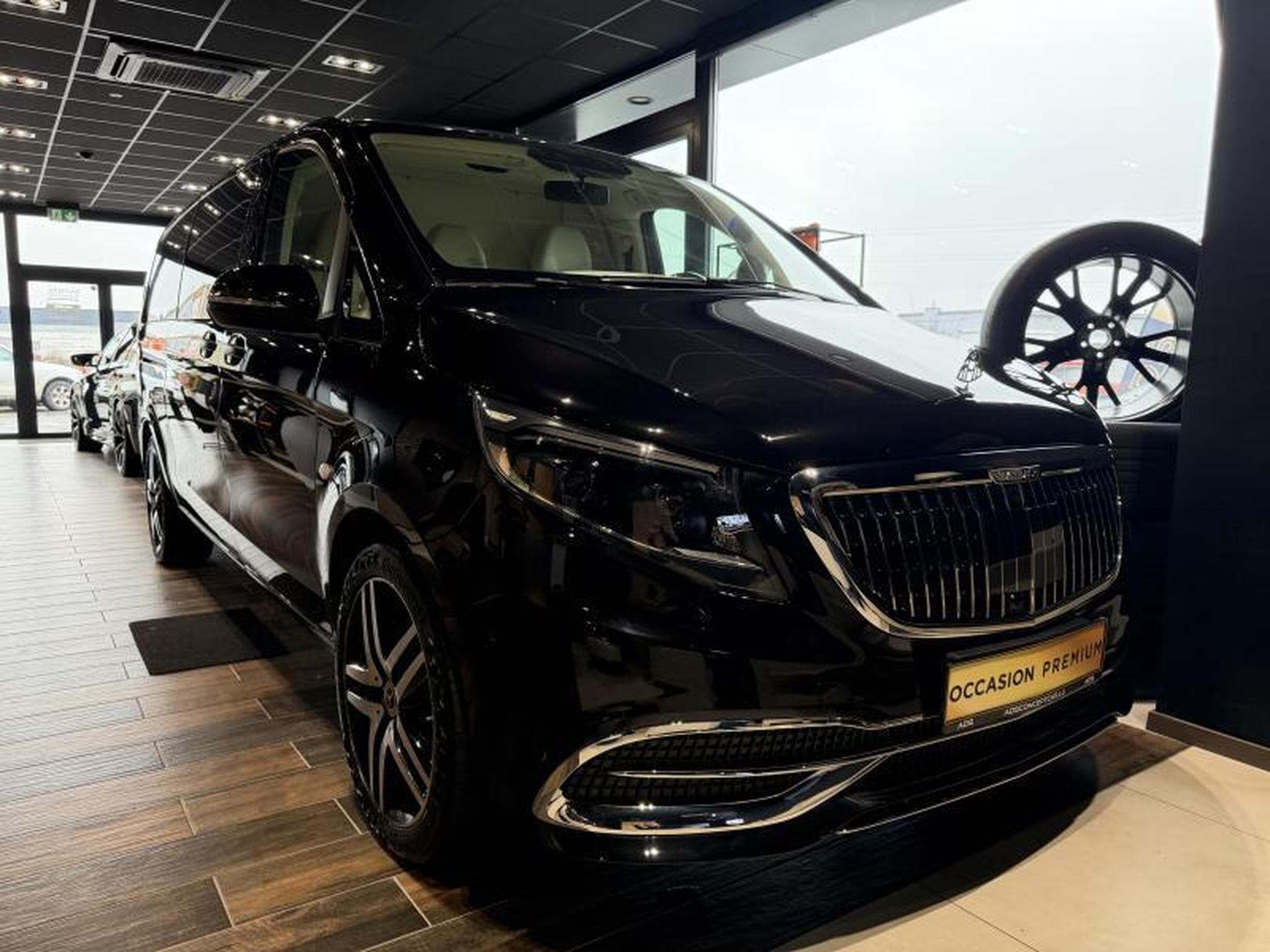 Mercedes Vito Vito VIP CDI extra-long (2023) - Photo 11