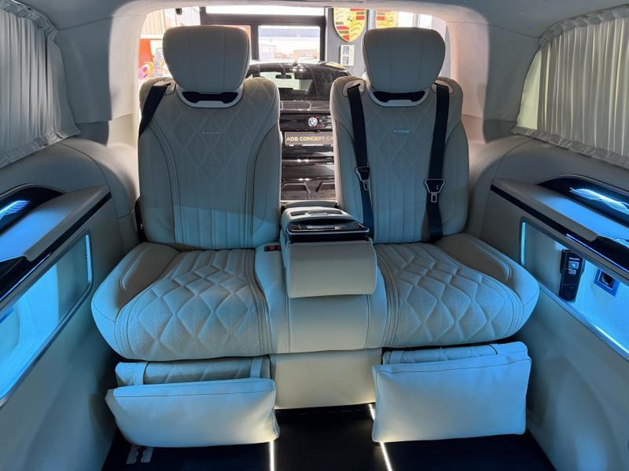 Mercedes Vito Vito VIP CDI extra-long (2023) - Photo 4