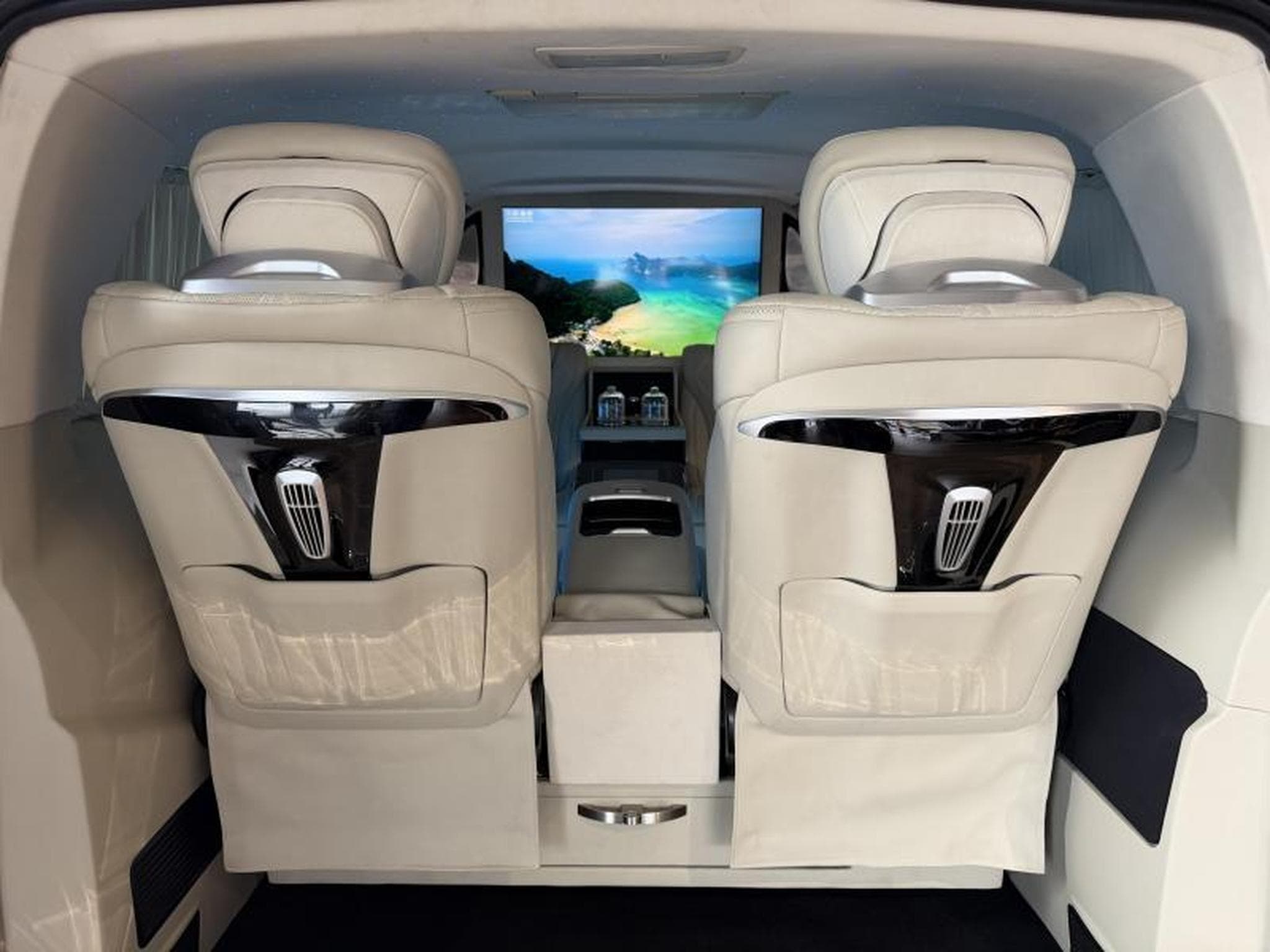Mercedes Vito Vito VIP CDI extra-long (2023) - Photo 5