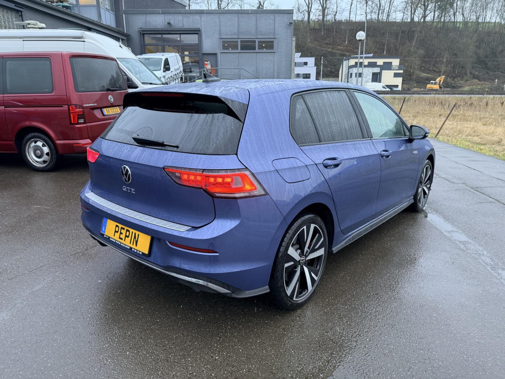 VW Golf GTE 1.5 eHybrid 130 kW / 177 CV Boîte à double embrayage 6 v (2025) - Photo 2