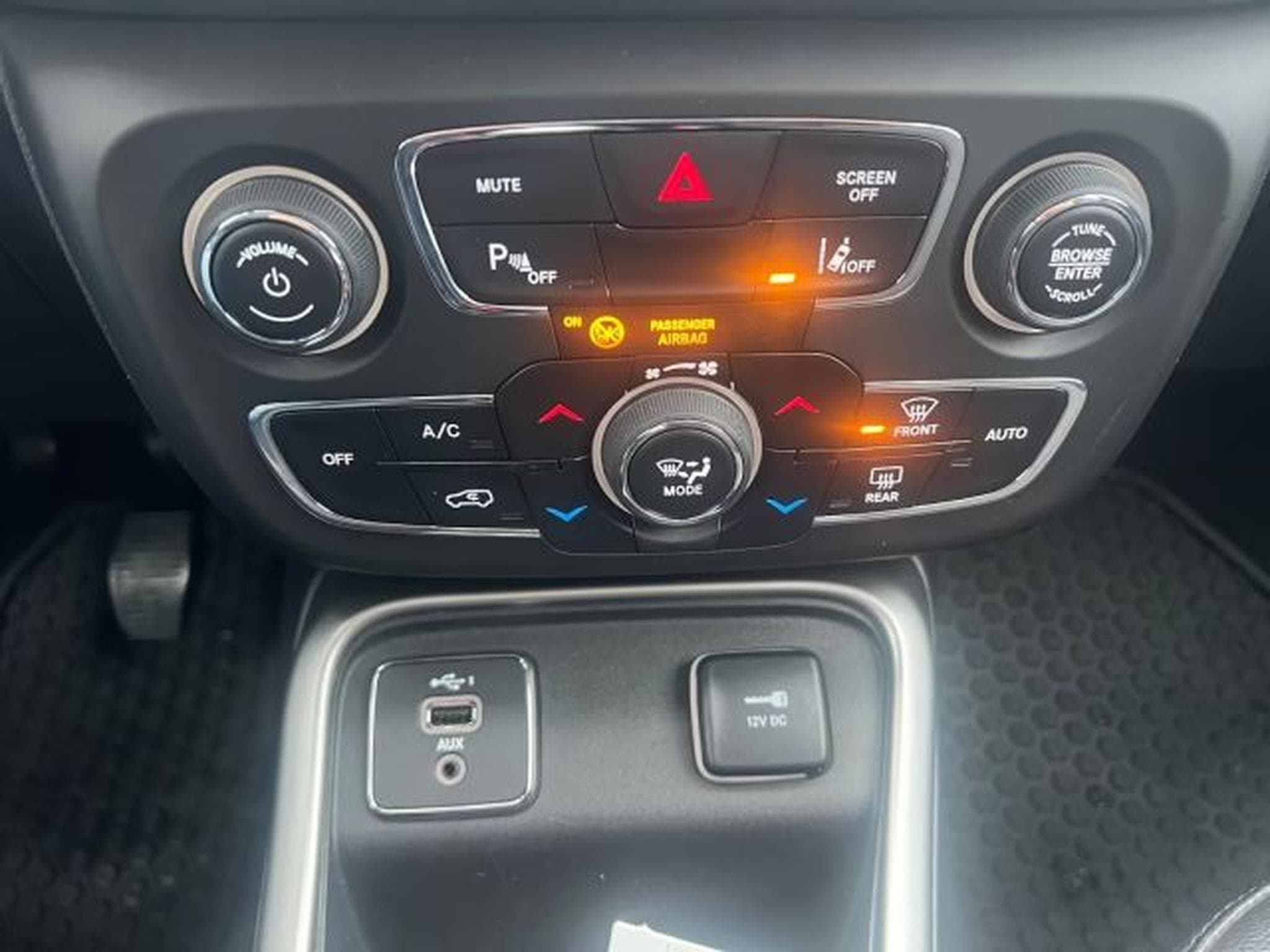 Jeep Compass Compass Longitude SHZ, KLIMA,NAVI,RFK,LH,ESP,GRA (2019) - Photo 10