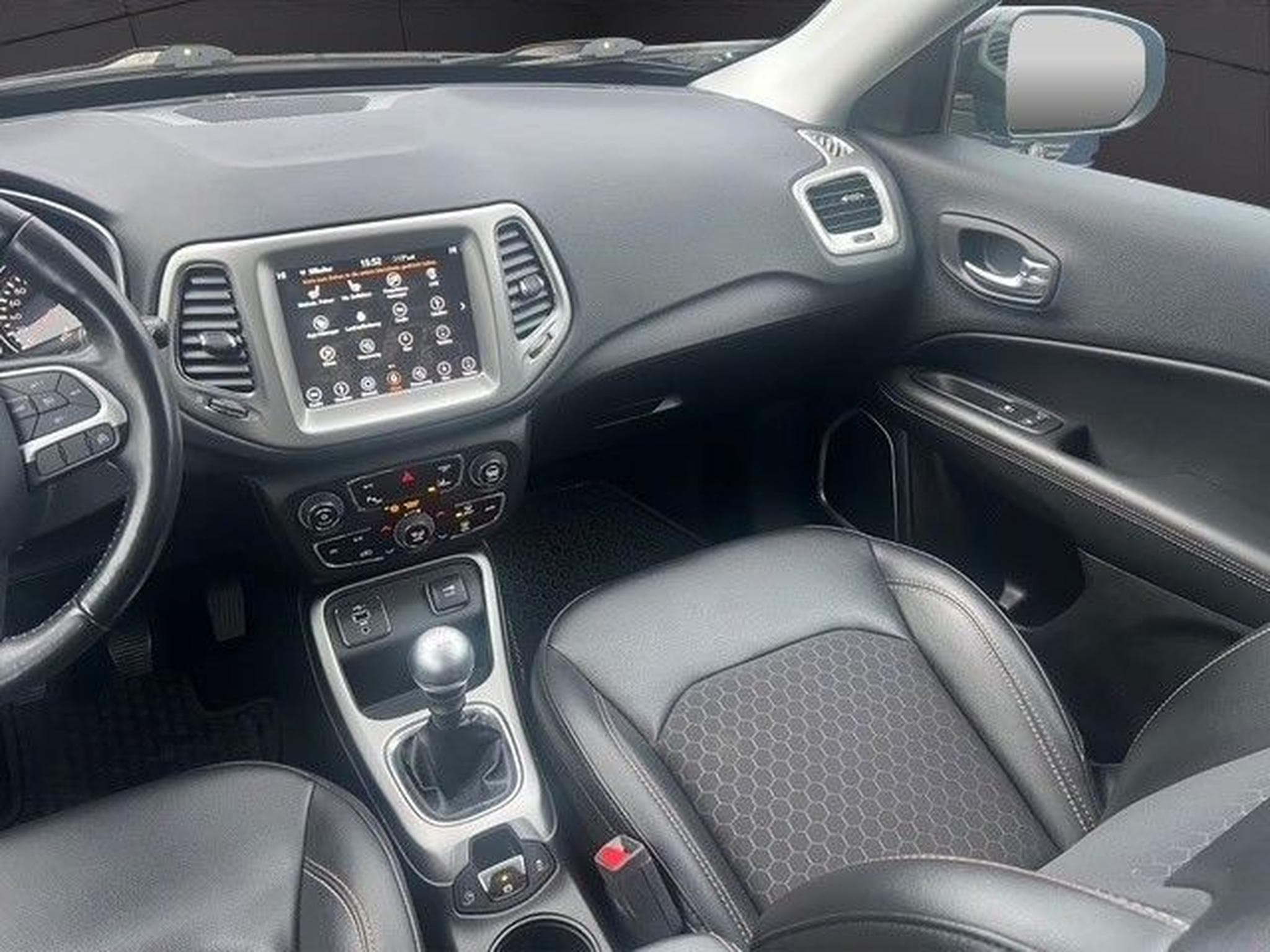 Jeep Compass Compass Longitude SHZ, KLIMA,NAVI,RFK,LH,ESP,GRA (2019) - Photo 12