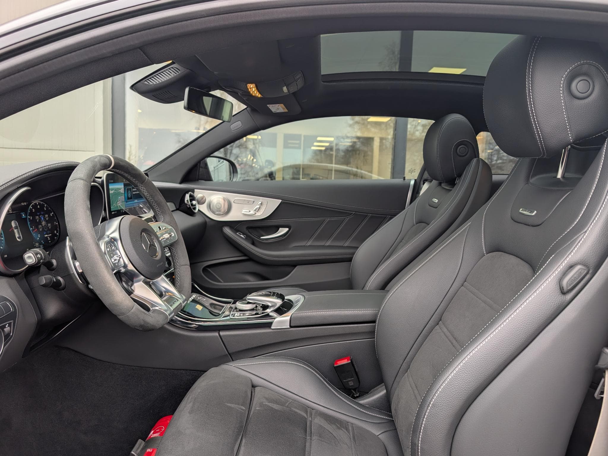 Mercedes C 63 AMG S Full options (2023) - Photo 9