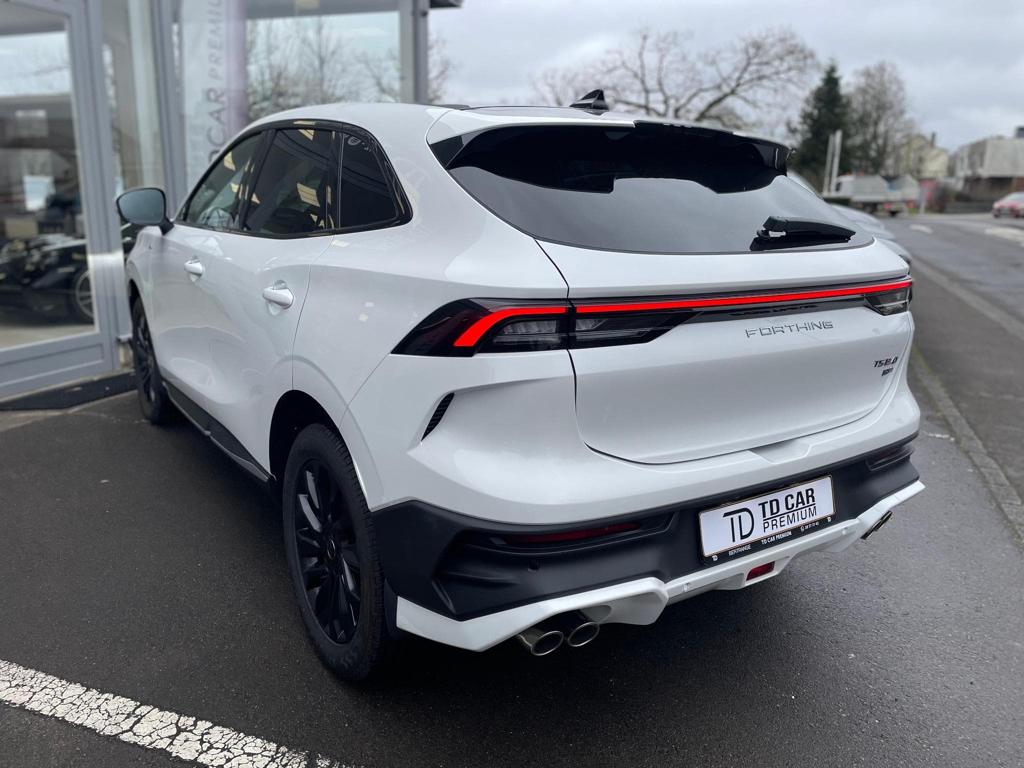 Forthing T5 EVO 1.5 Turbo HEV Hybride Auto Neuve (2027) - Photo 14