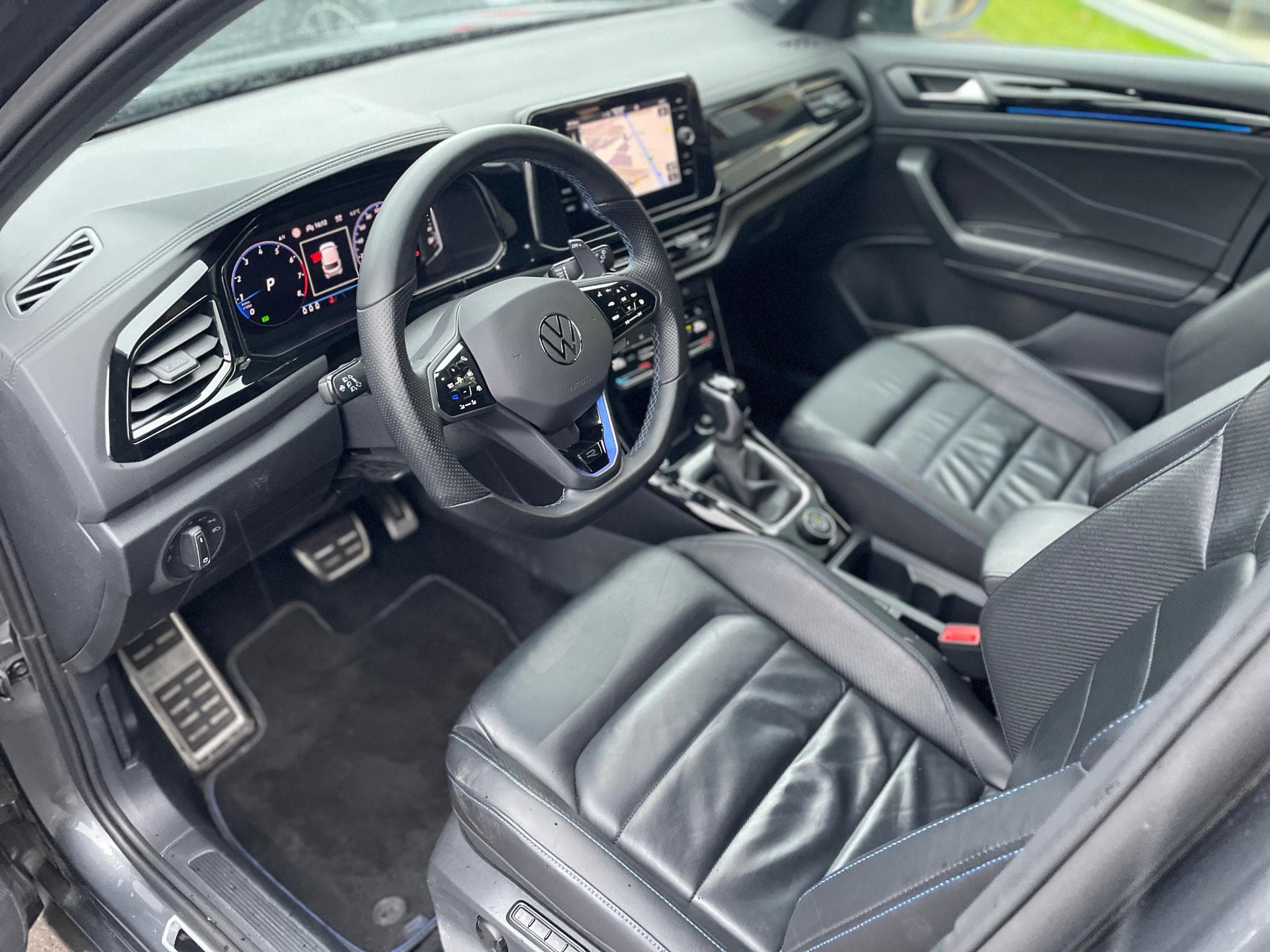 VW T-Roc 2.0 TSI R 4Motion DSG Akrapovic (2023) - Photo 6