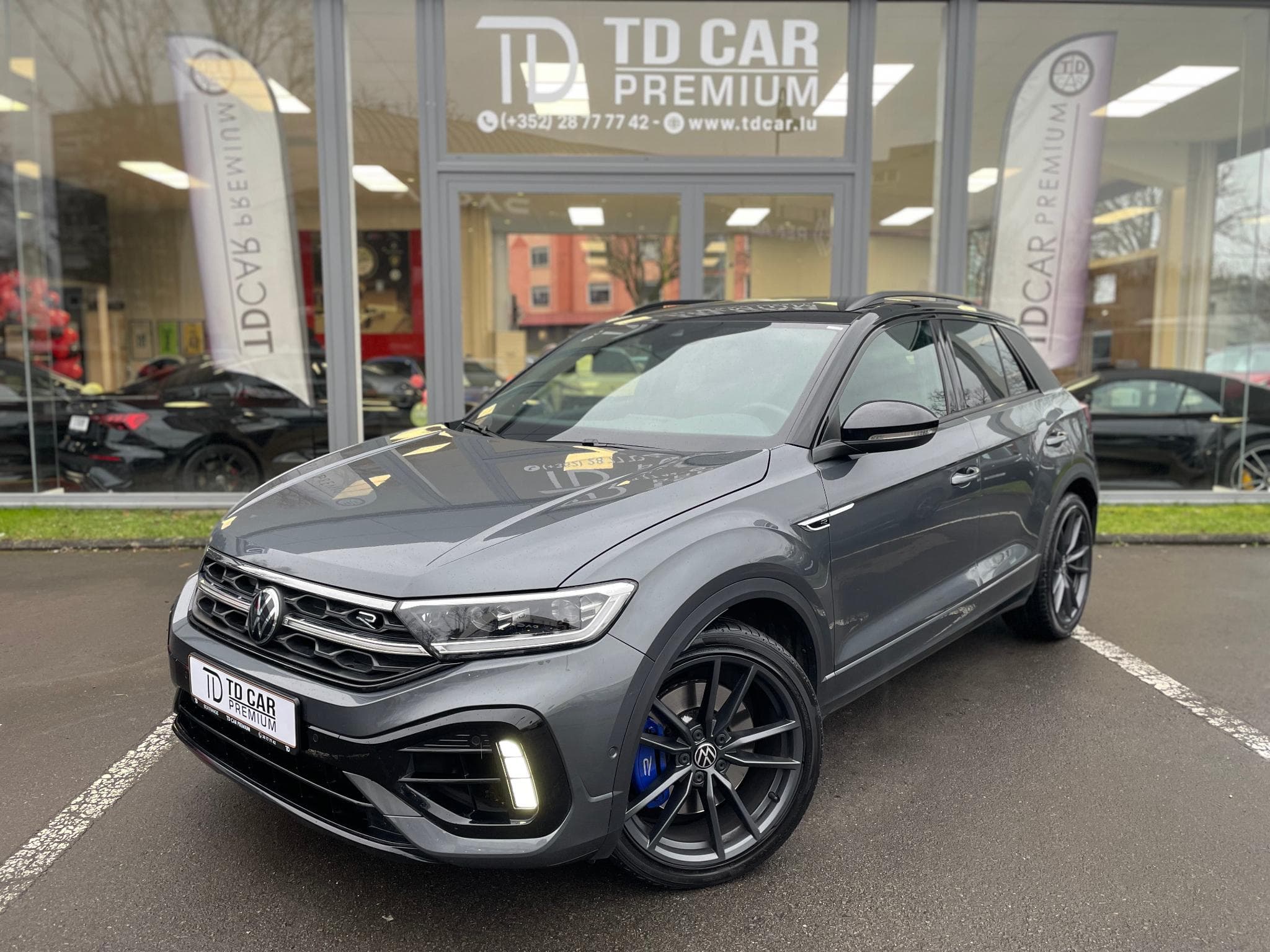 VW T-Roc 2.0 TSI R 4Motion DSG Akrapovic (2023) - Photo 1