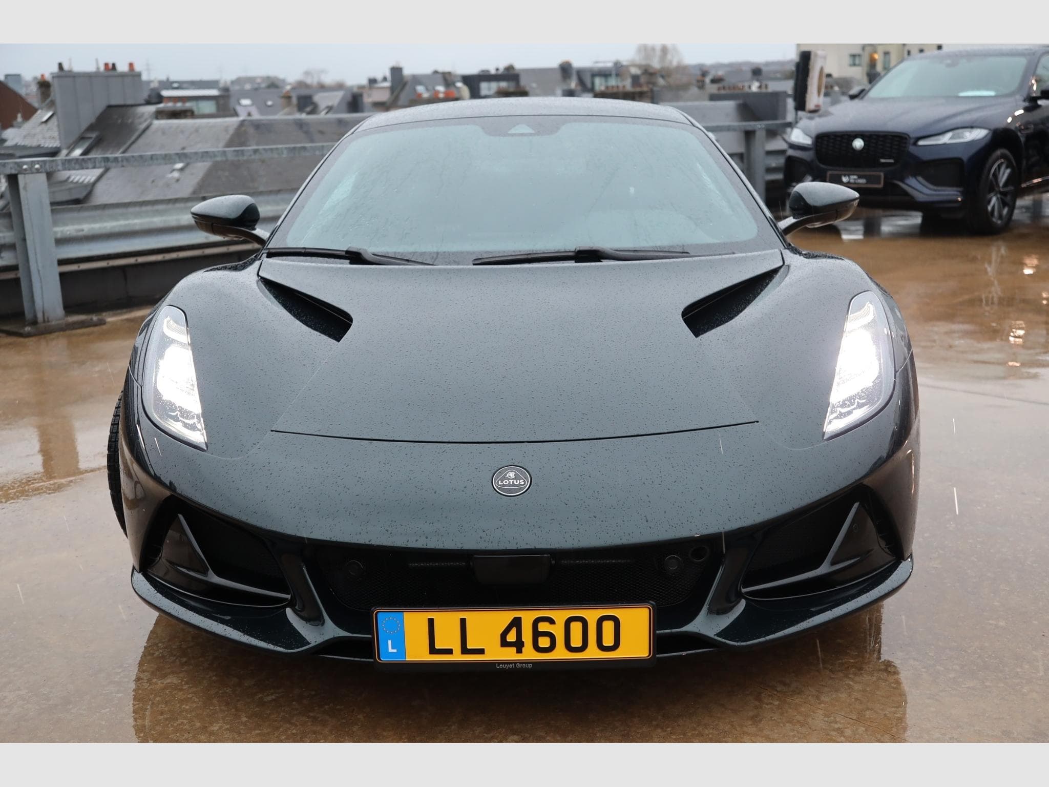 Lotus Emira Turbo SE (2025) - Photo 2