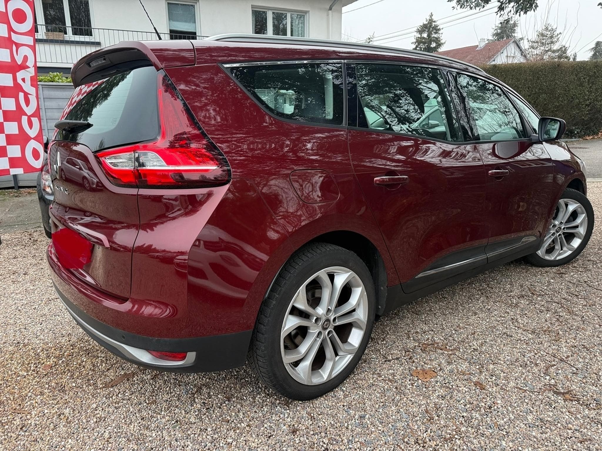 Renault Grand Scenic 1.3 TCE 115 INTENS 5 PL (2020) - Photo 4