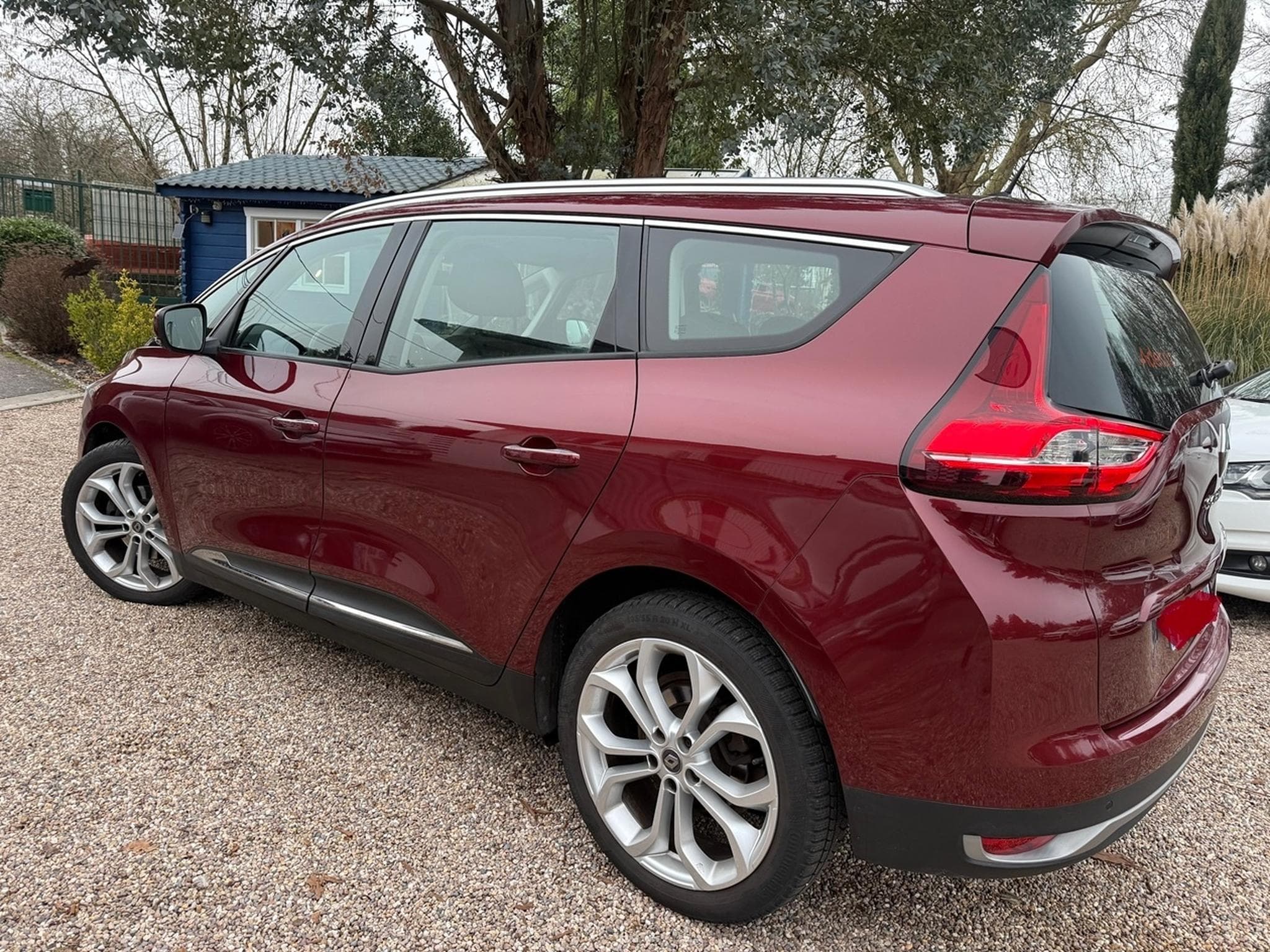 Renault Grand Scenic 1.3 TCE 115 INTENS 5 PL (2020) - Photo 2