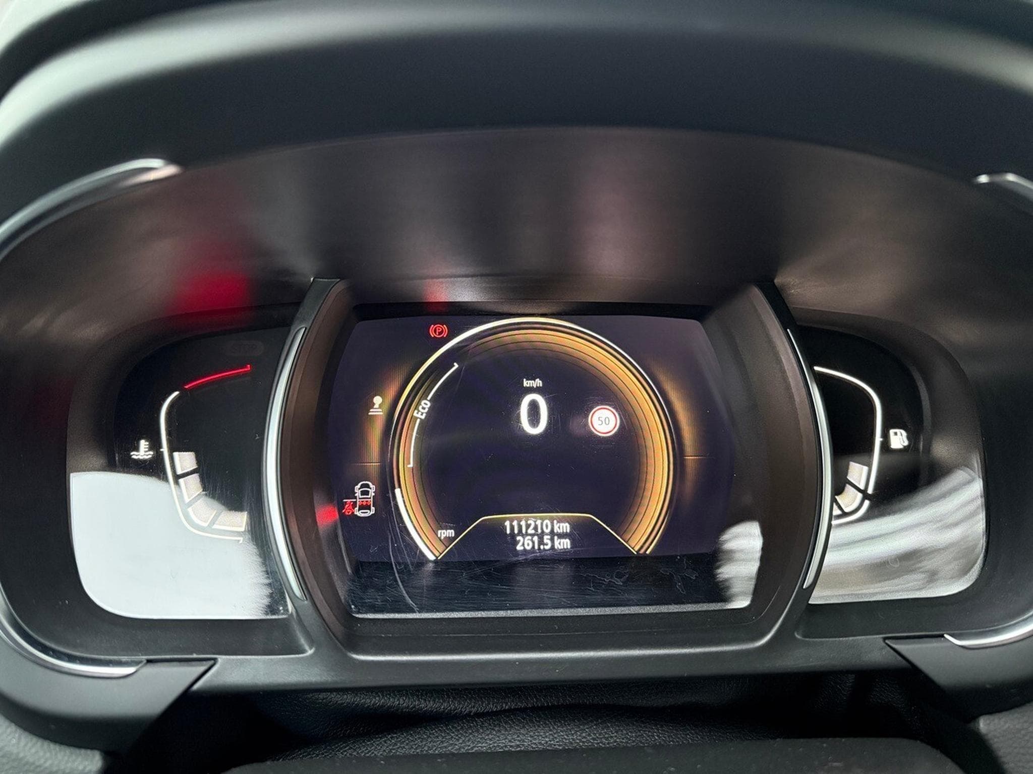 Renault Grand Scenic 1.3 TCE 115 INTENS 5 PL (2020) - Photo 6