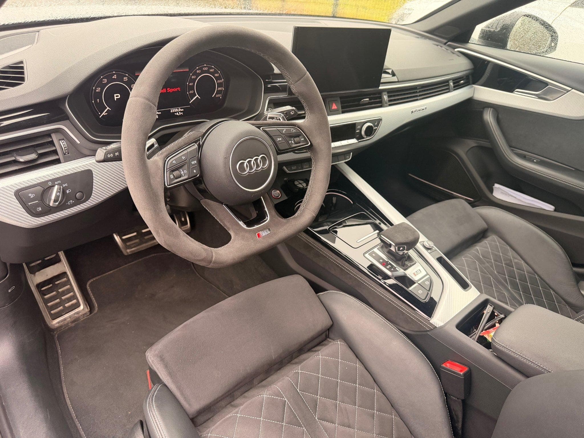 Audi RS4 (2022) - Photo 4