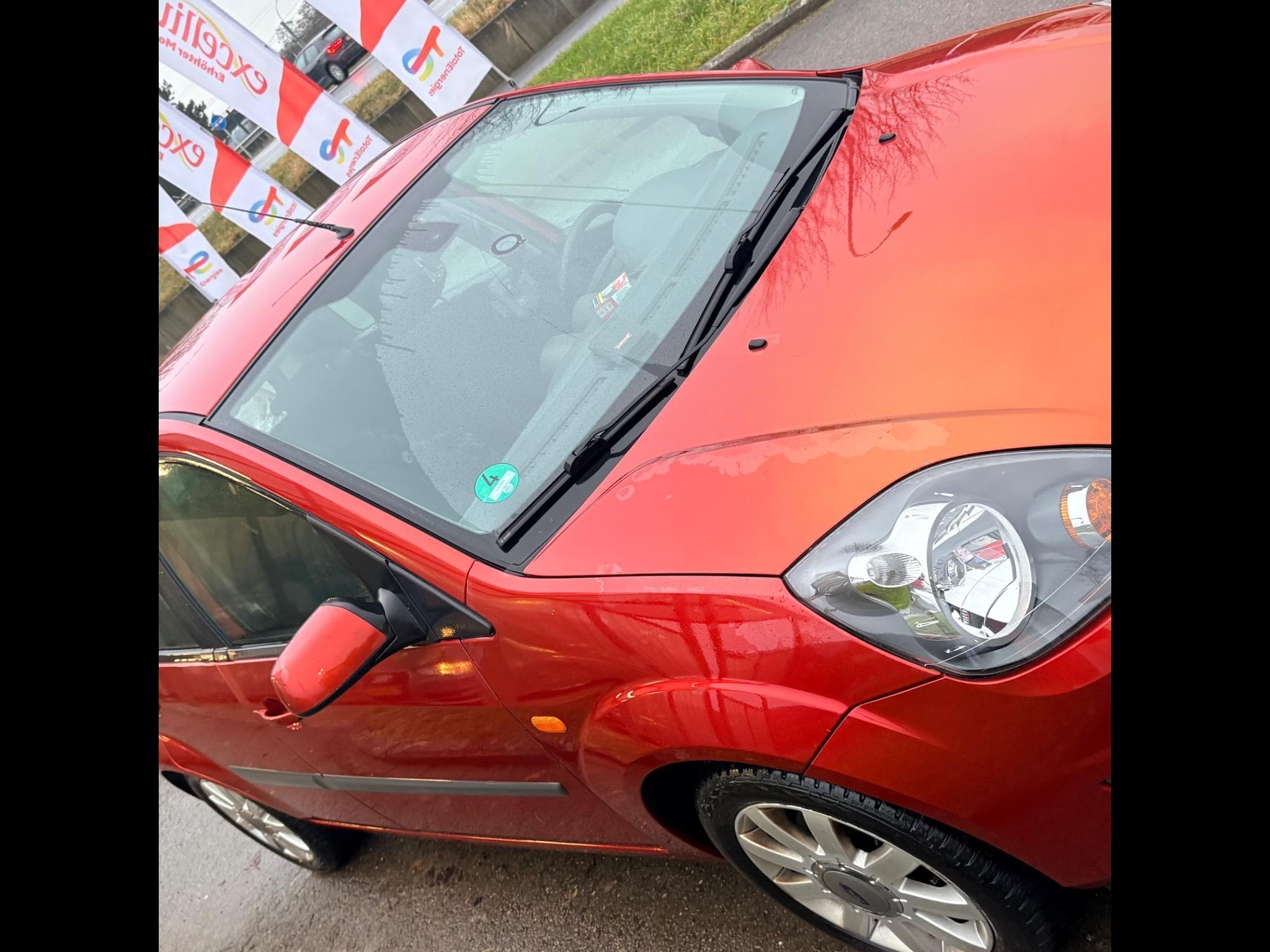 Ford Fiesta Ghia (2006) - Photo 1