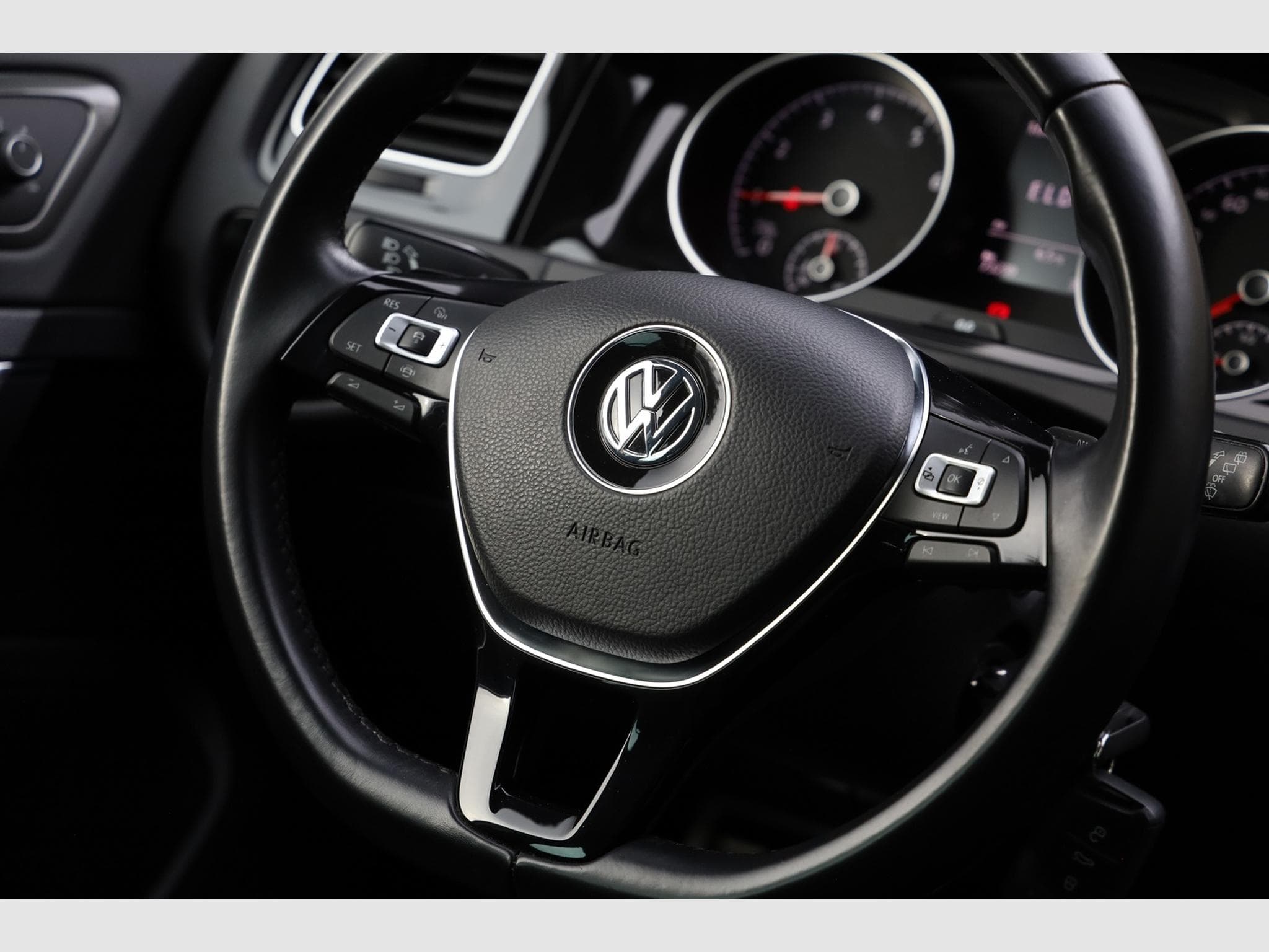 VW Golf 1.5 TSI 150cv DSG Join Edition (2018) - Photo 12