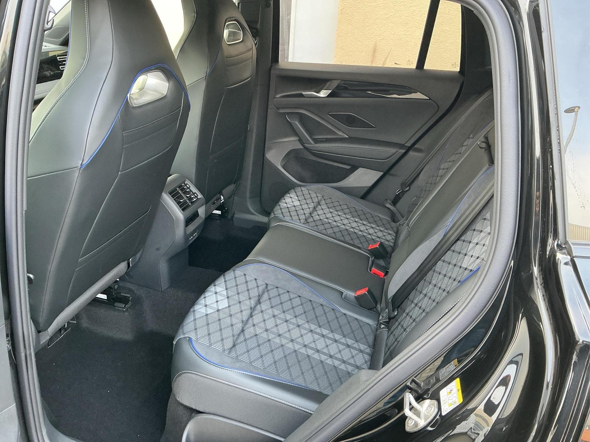 VW Tiguan R-Line Black Style (2026) - Photo 17