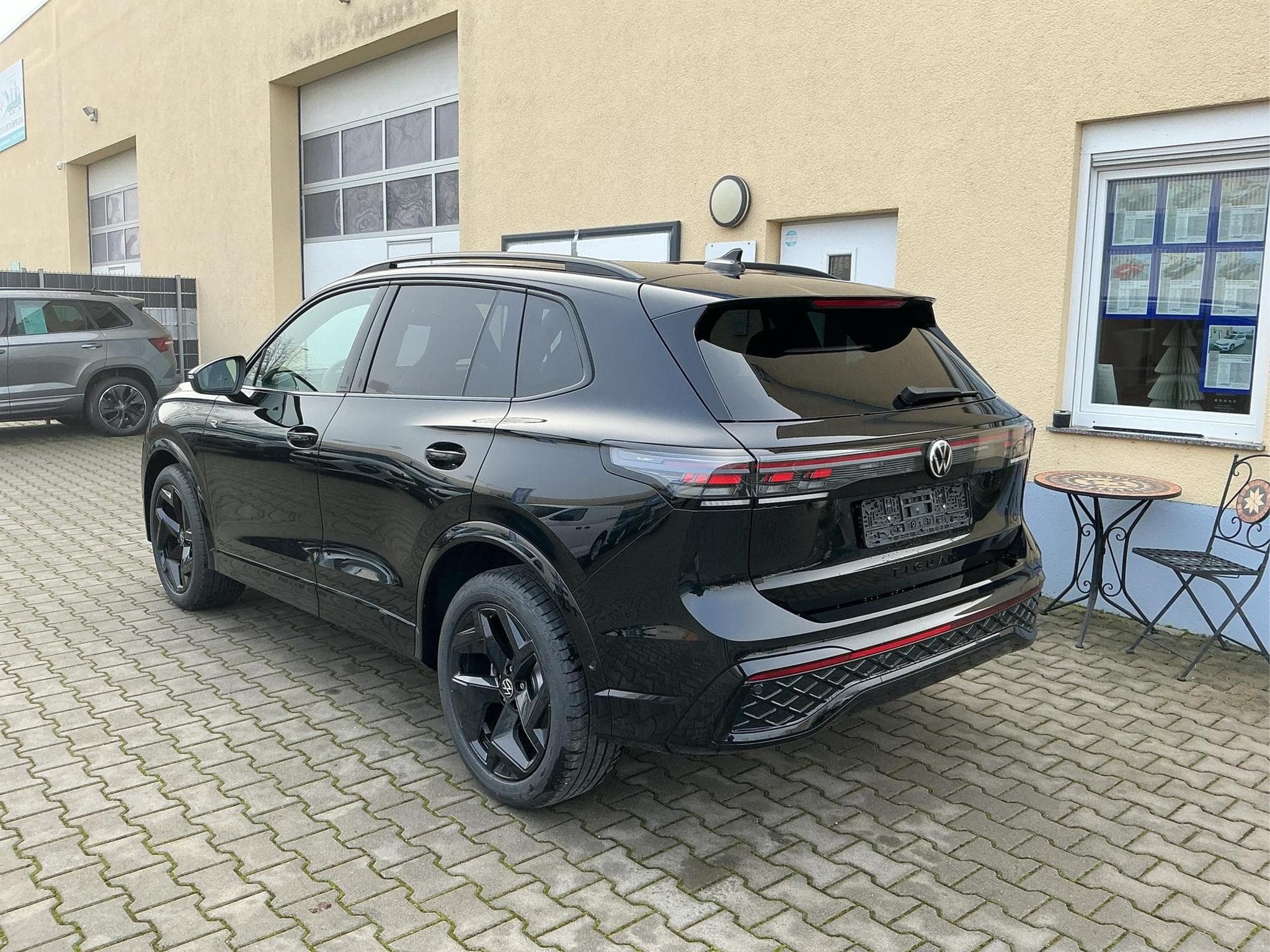VW Tiguan R-Line Black Style (2026) - Photo 4