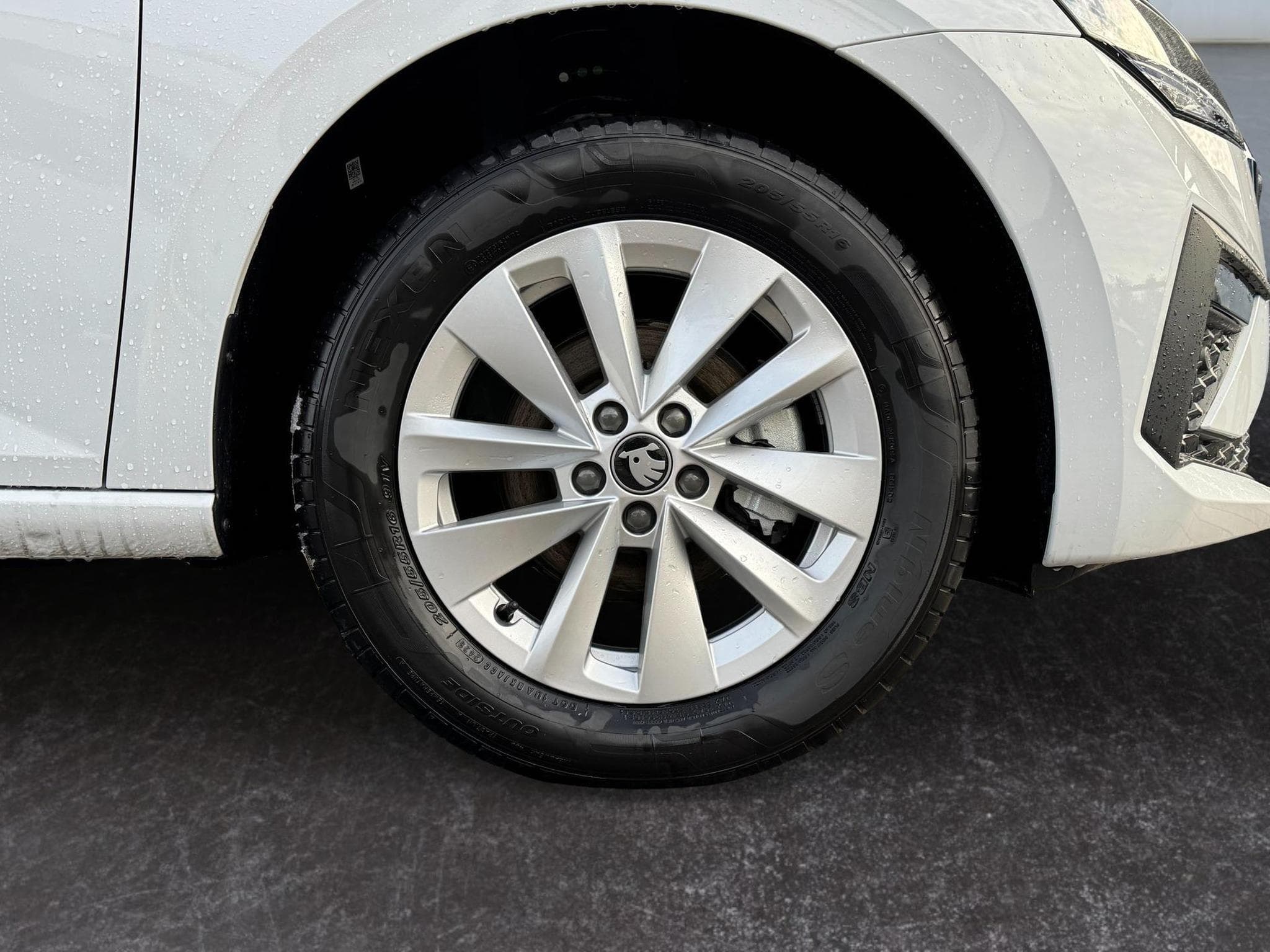 Skoda Scala 1,0 TSI DSG (2026) - Photo 8