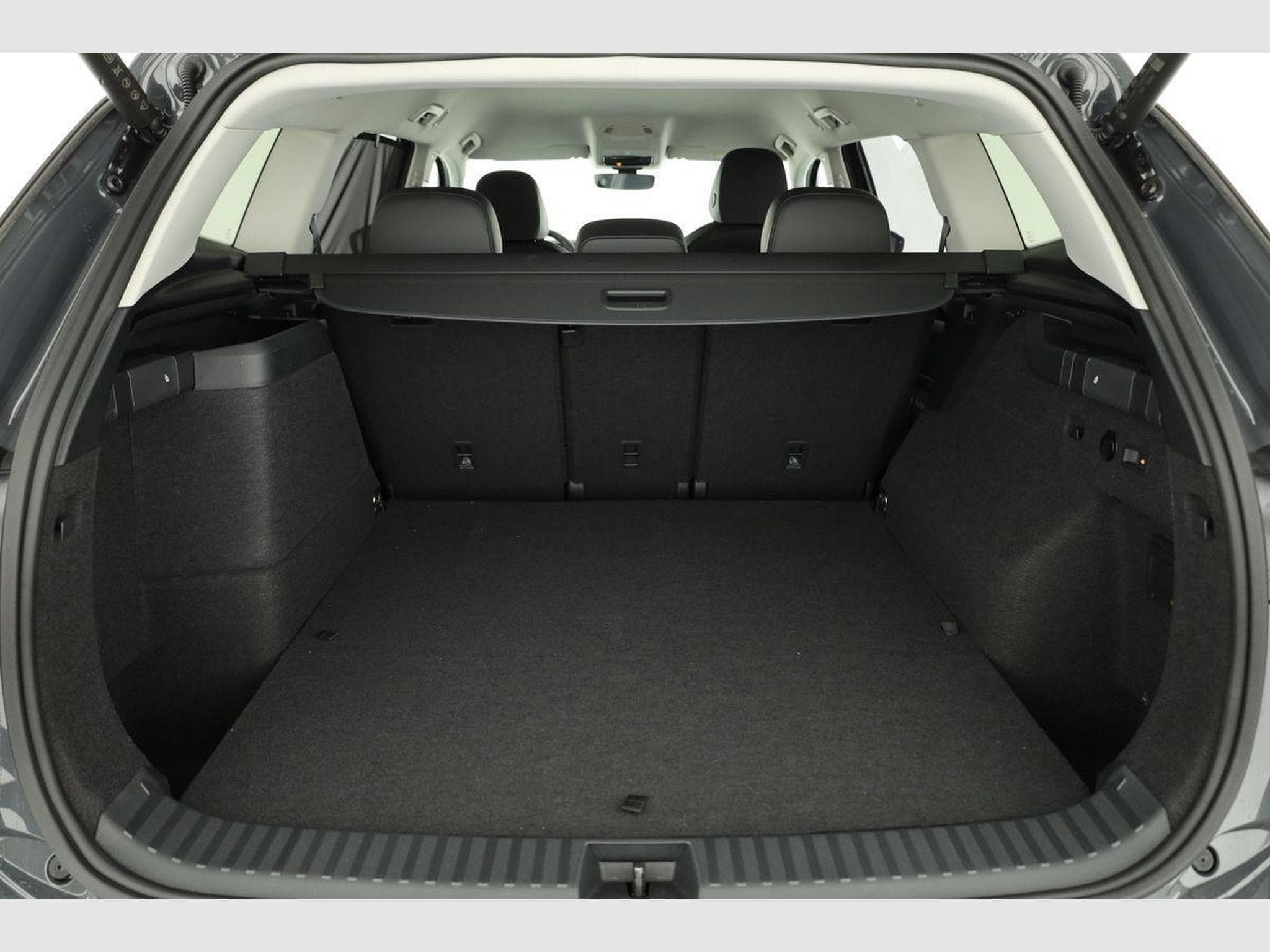 VW Tayron 1.5 TSI eHybrid 150 kW Life (2025) - Photo 11