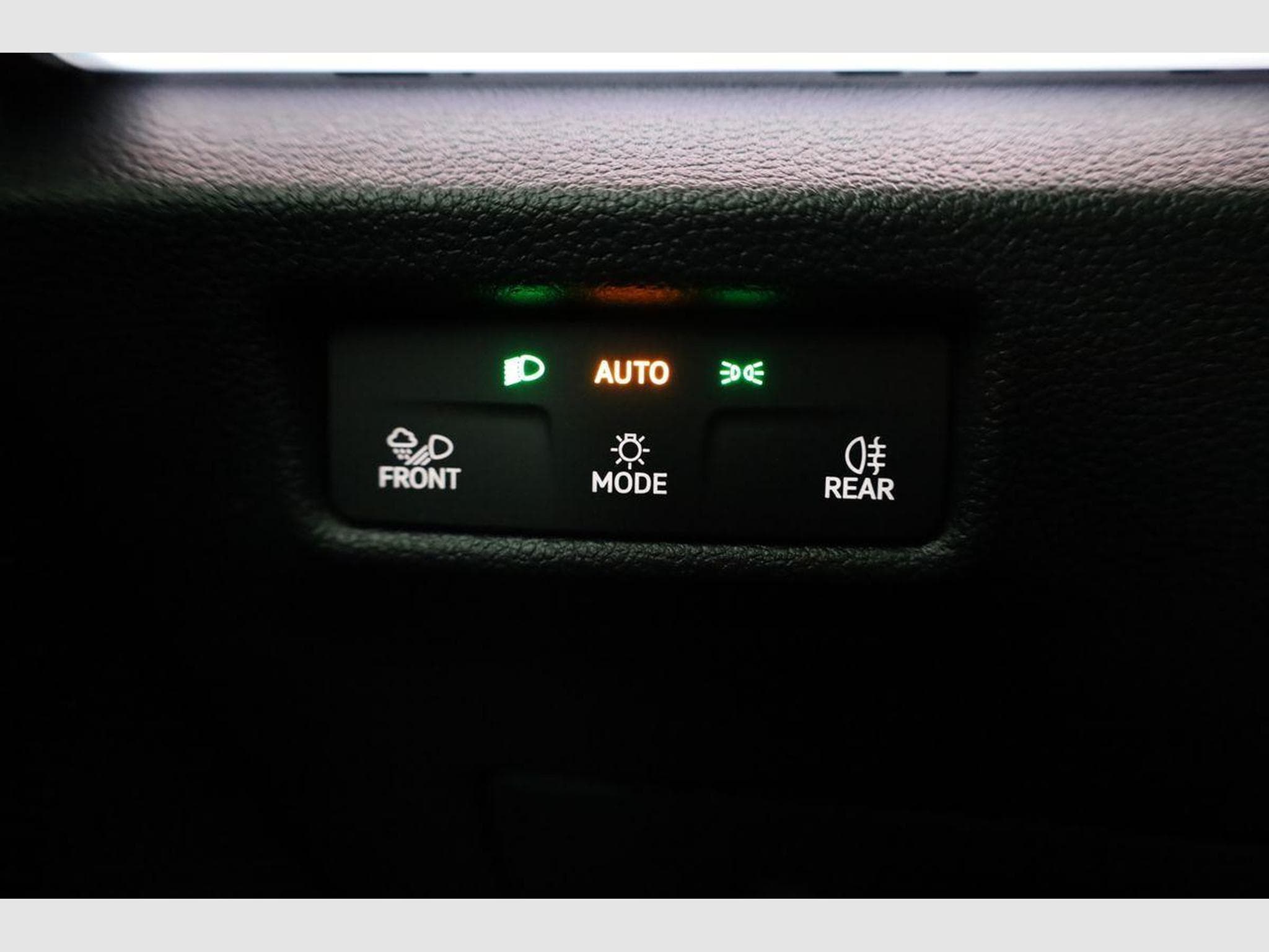 VW Tayron 1.5 TSI eHybrid 150 kW Life (2025) - Photo 8