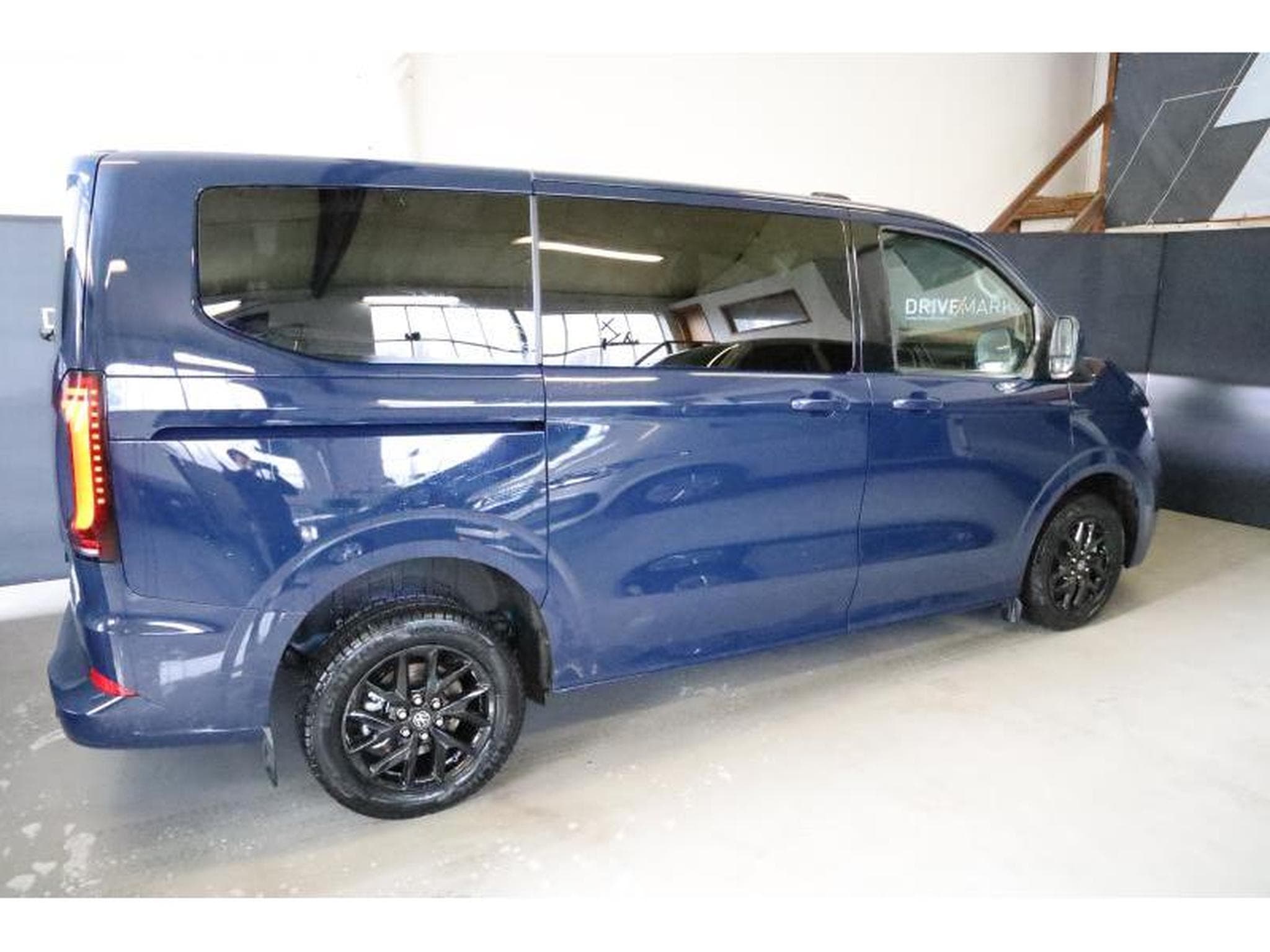 VW T7 Style (2025) - Photo 17
