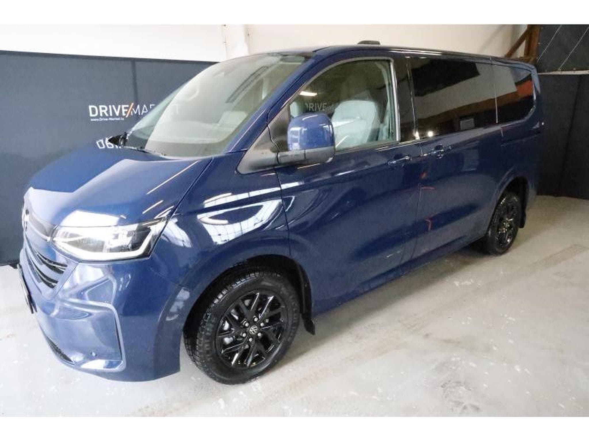 VW T7 Style (2025) - Photo 23