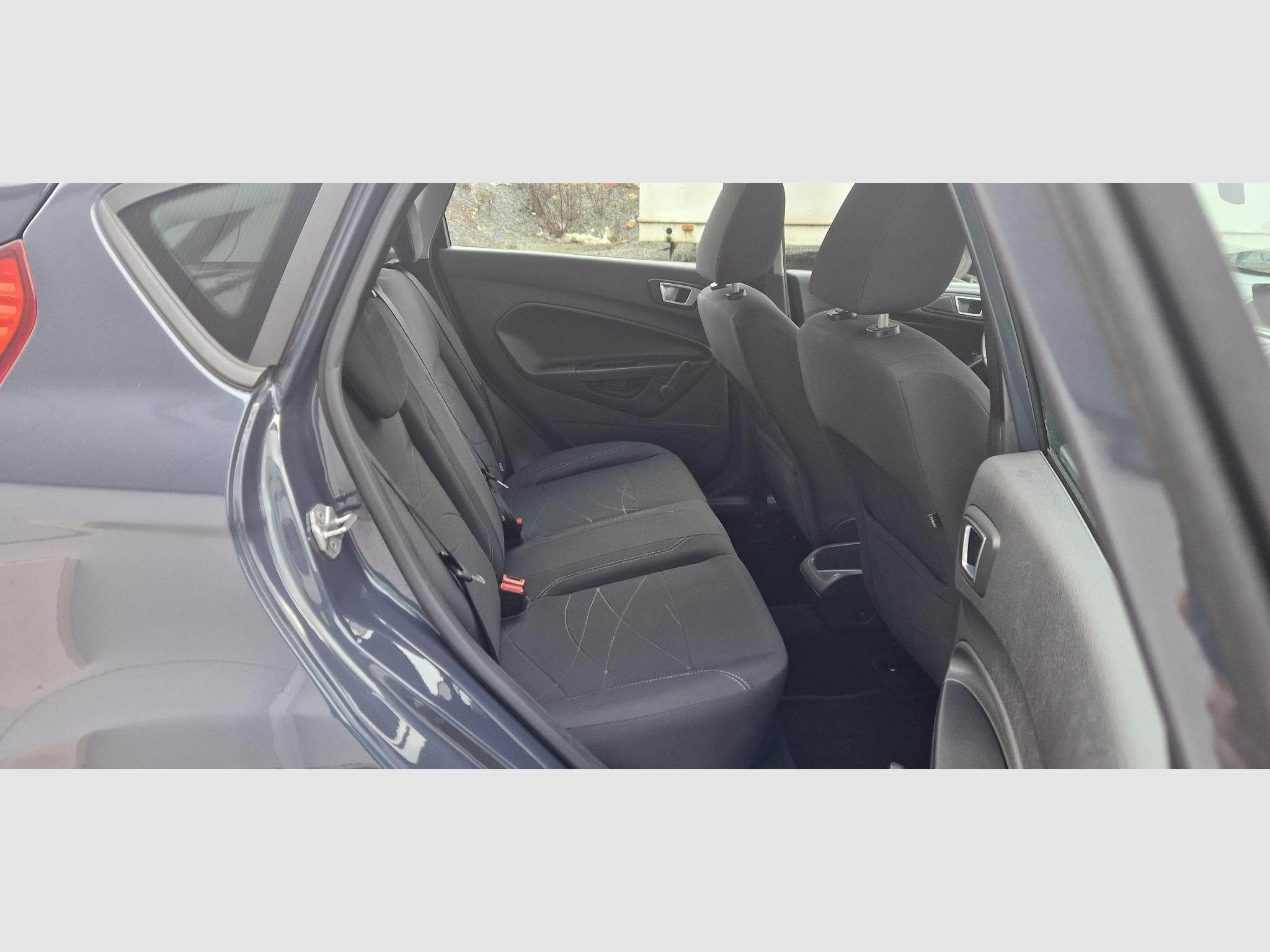 Ford Fiesta VII ph.2 1.6 tdci 95ch (2014) - Photo 12