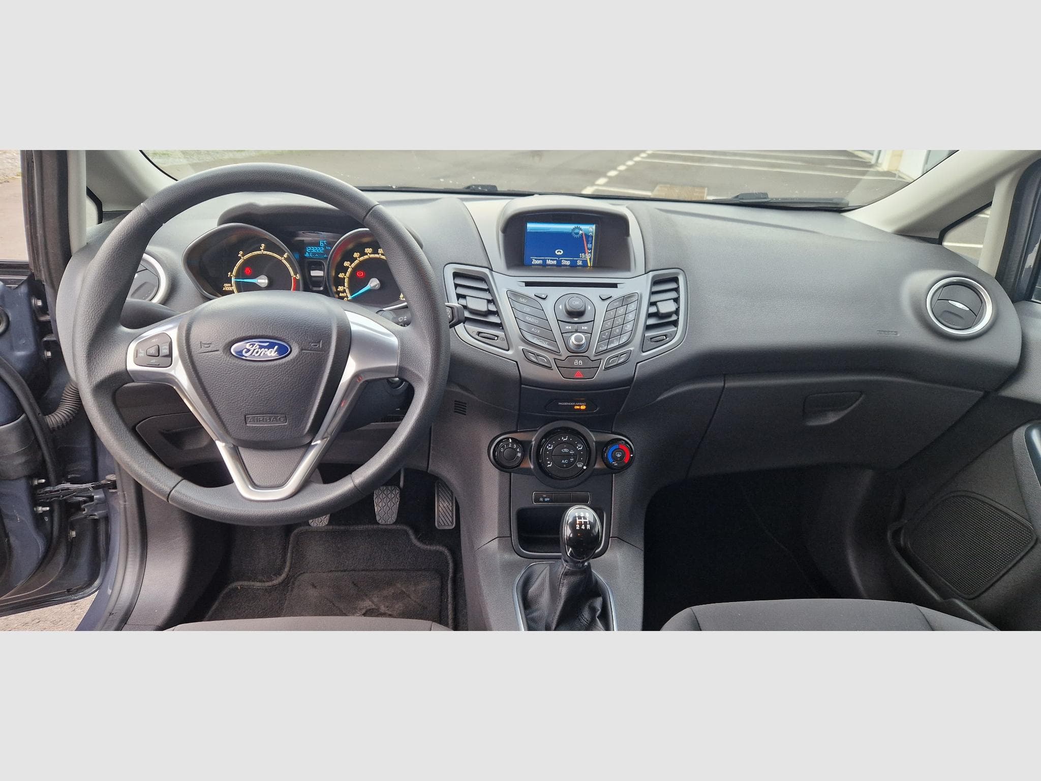 Ford Fiesta VII ph.2 1.6 tdci 95ch (2014) - Photo 13