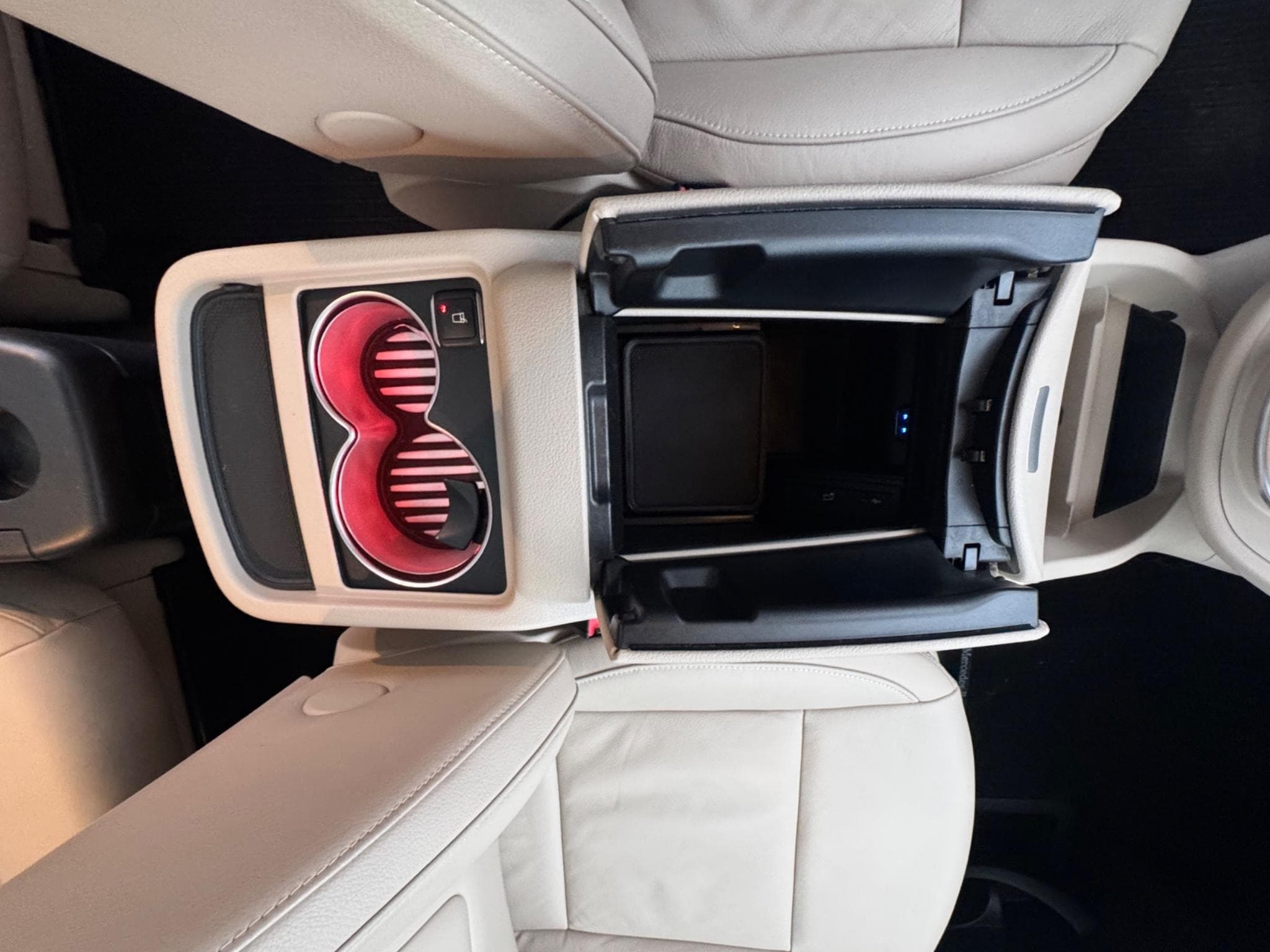 Mercedes V AMG 300 L2 4X4 (2022) - Photo 8
