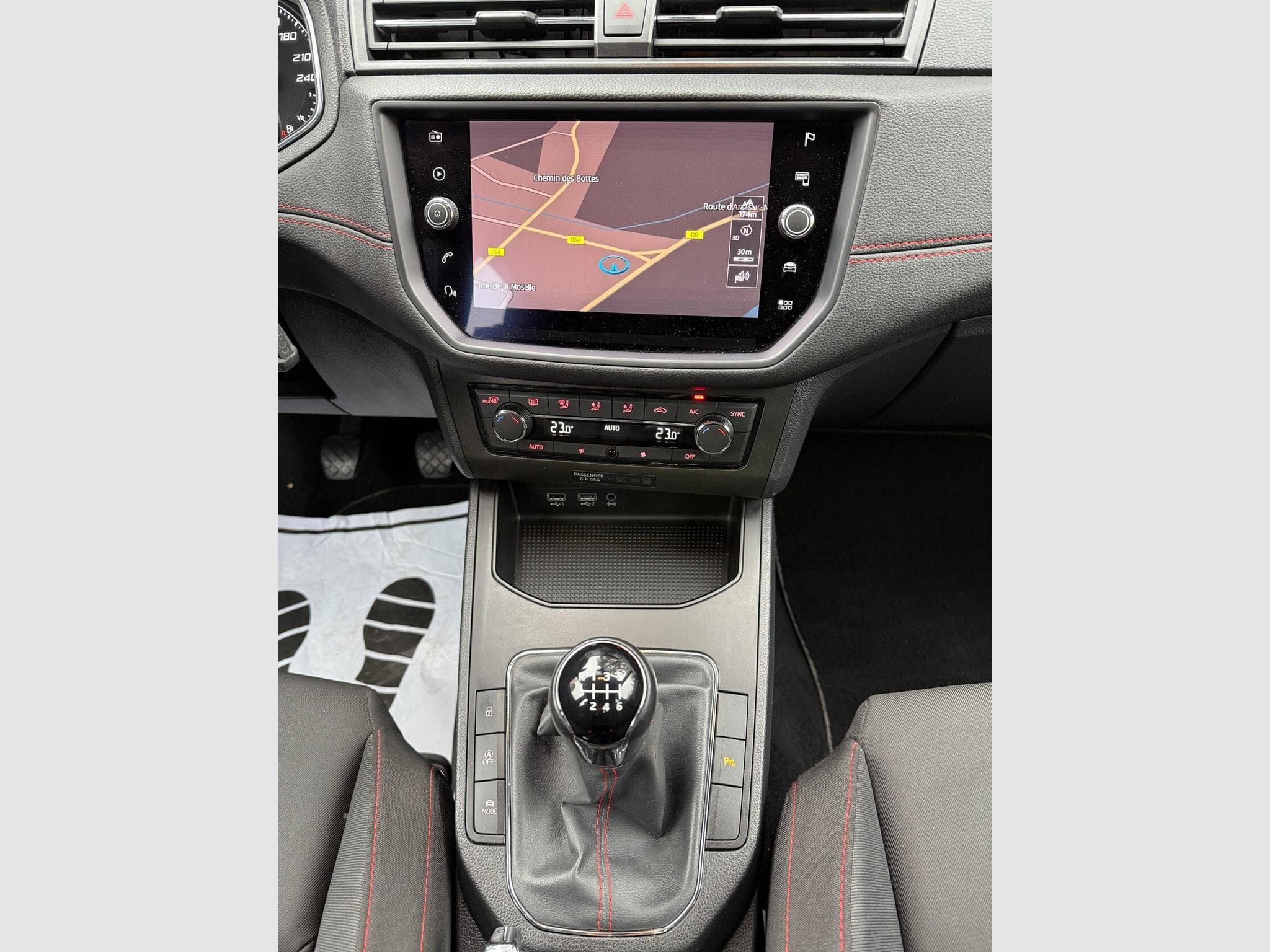 Seat Ibiza 1.0 EcoTSI 115ch FR Sport Line Euro6 (2019) - Photo 8