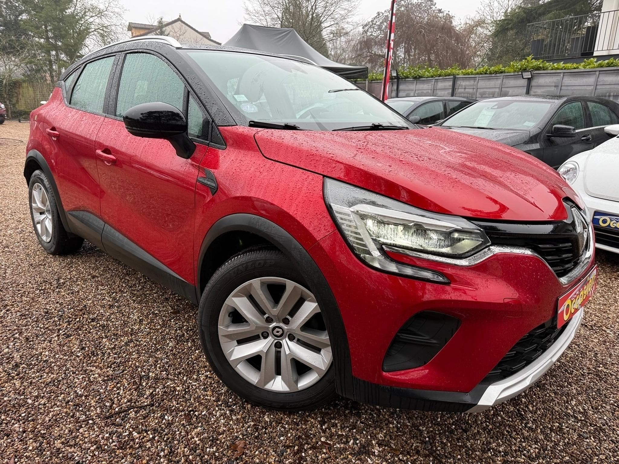 Renault Captur 1.3 TCE Mild Hybride 140 cv (2021) - Photo 2