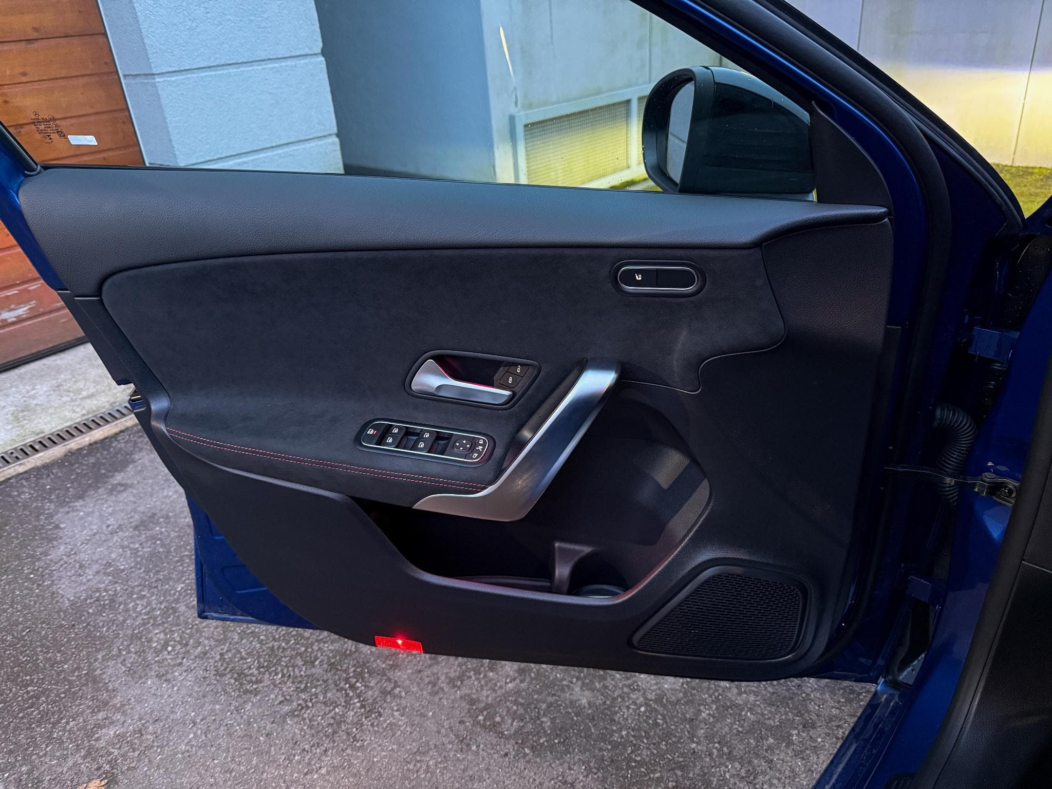 Mercedes A 200 AMG ADVANCED SPORT ** Matrix ** Caméra ** Keyless ** (2024) - Photo 12