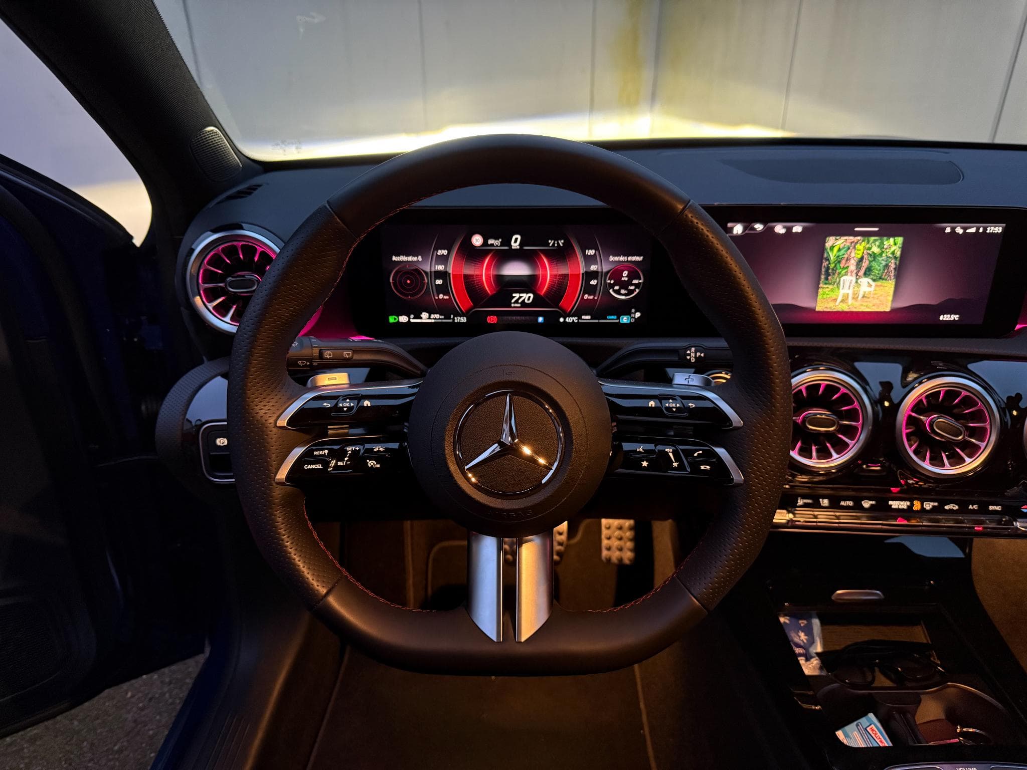 Mercedes A 200 AMG ADVANCED SPORT ** Matrix ** Caméra ** Keyless ** (2024) - Photo 7