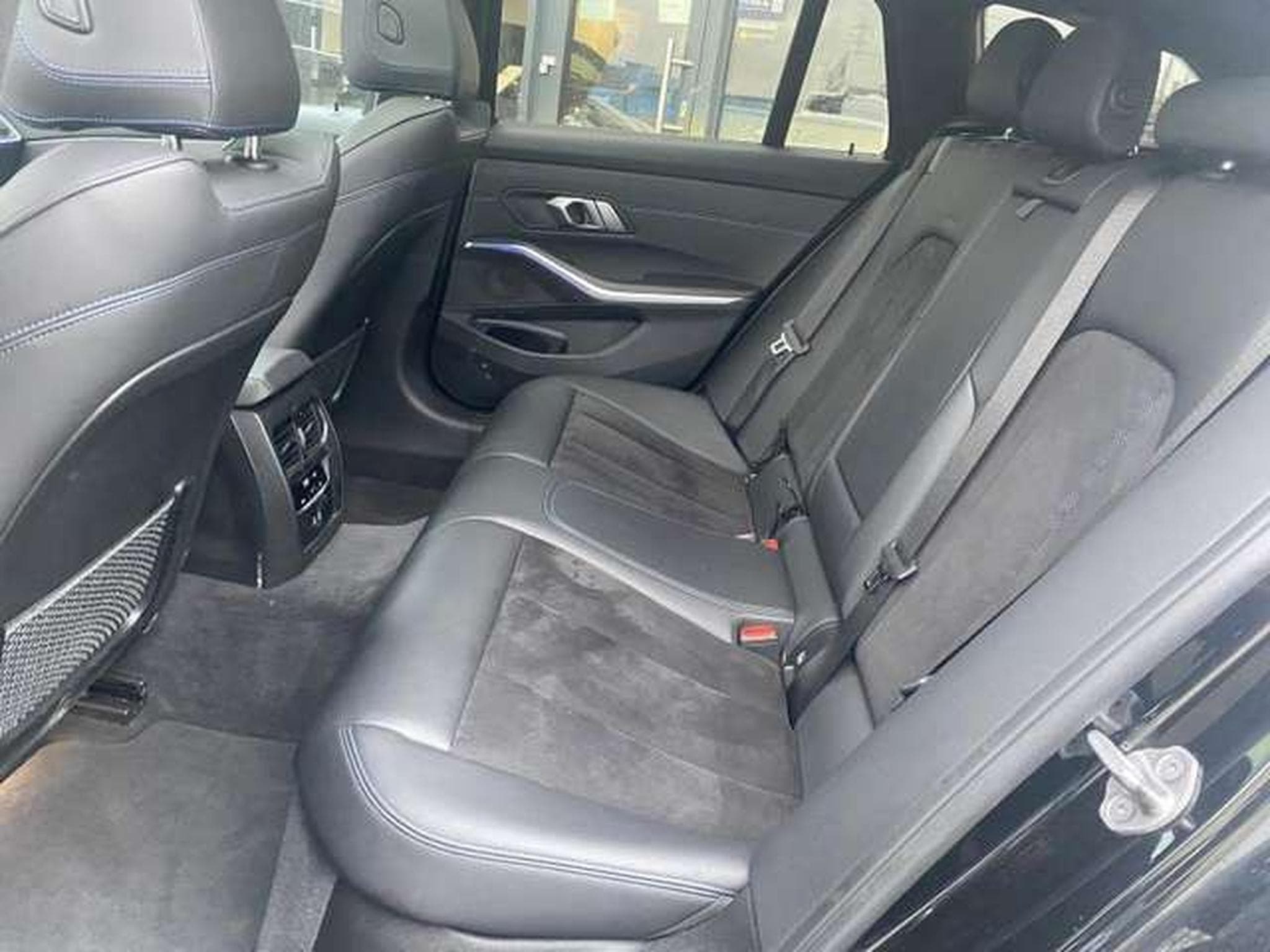 BMW 320 d xDrive  pack M - JUSQU'A 48 MOIS DE GARANTIE (2021) - Photo 16