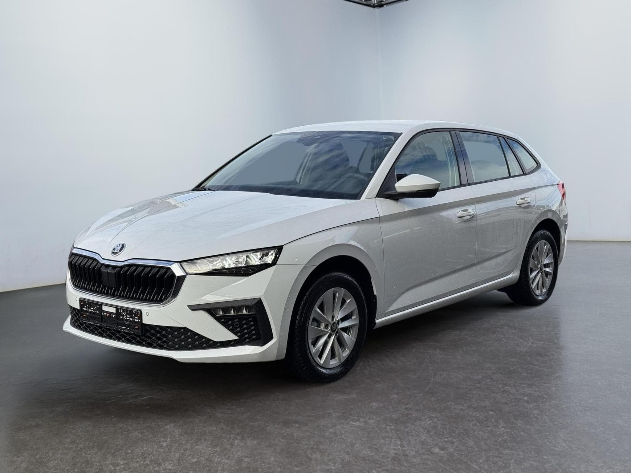 Skoda Scala 1,0 TSI DSG (2026) - Photo 1