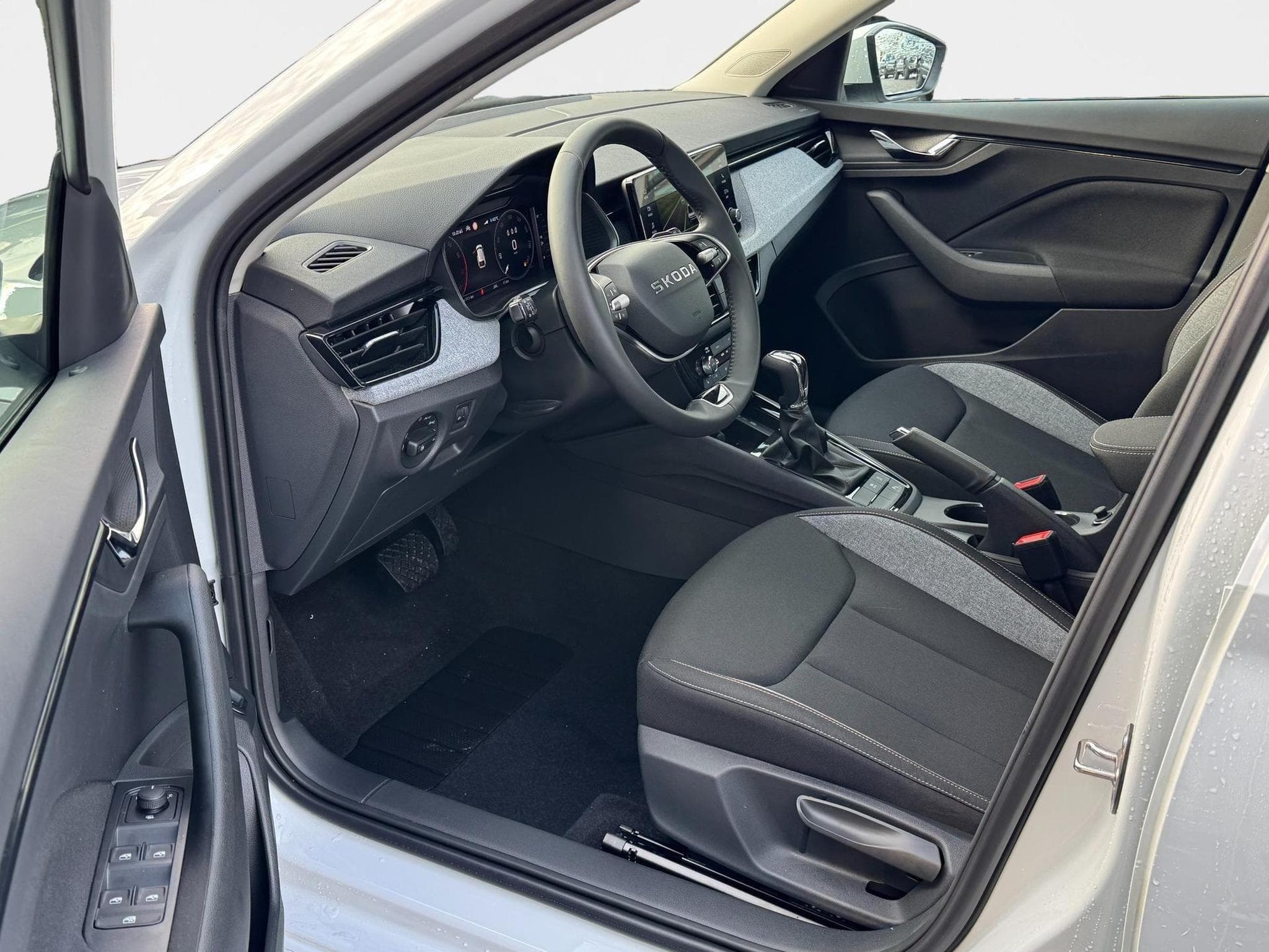 Skoda Scala 1,0 TSI DSG (2026) - Photo 11