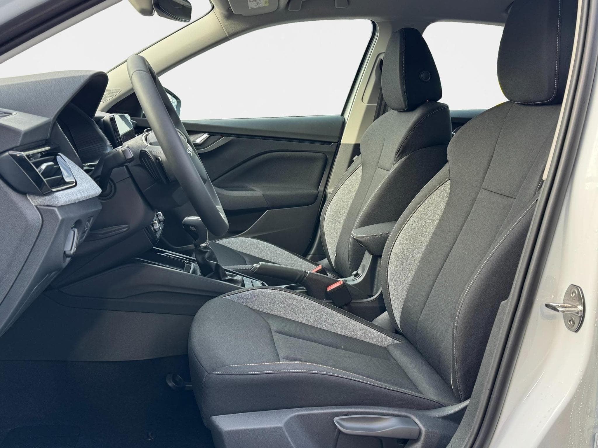 Skoda Scala 1,0 TSI DSG (2026) - Photo 25