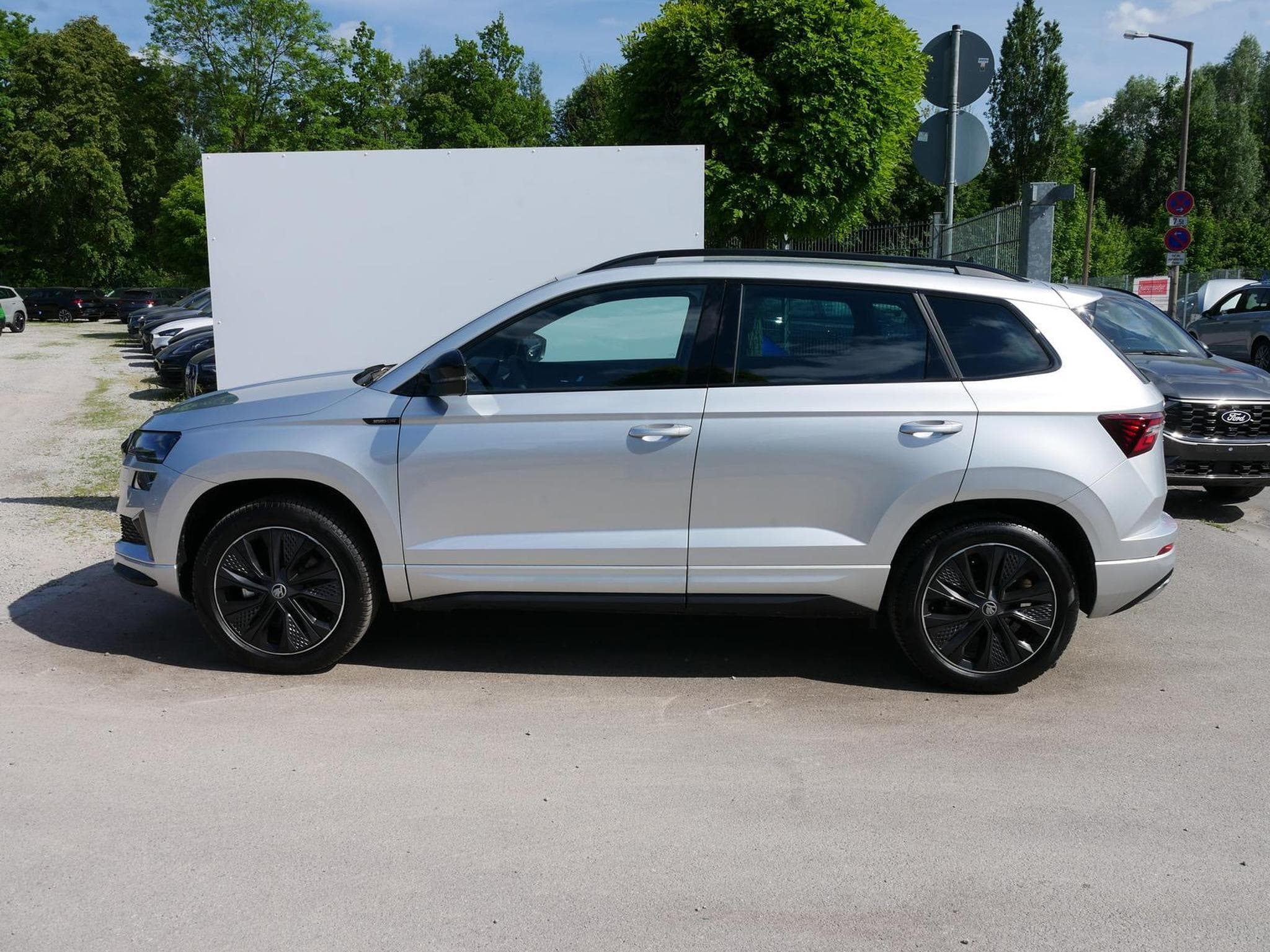 Skoda Karoq Sportline 2.0 TSI 4x4 DSG (2026) - Photo 3